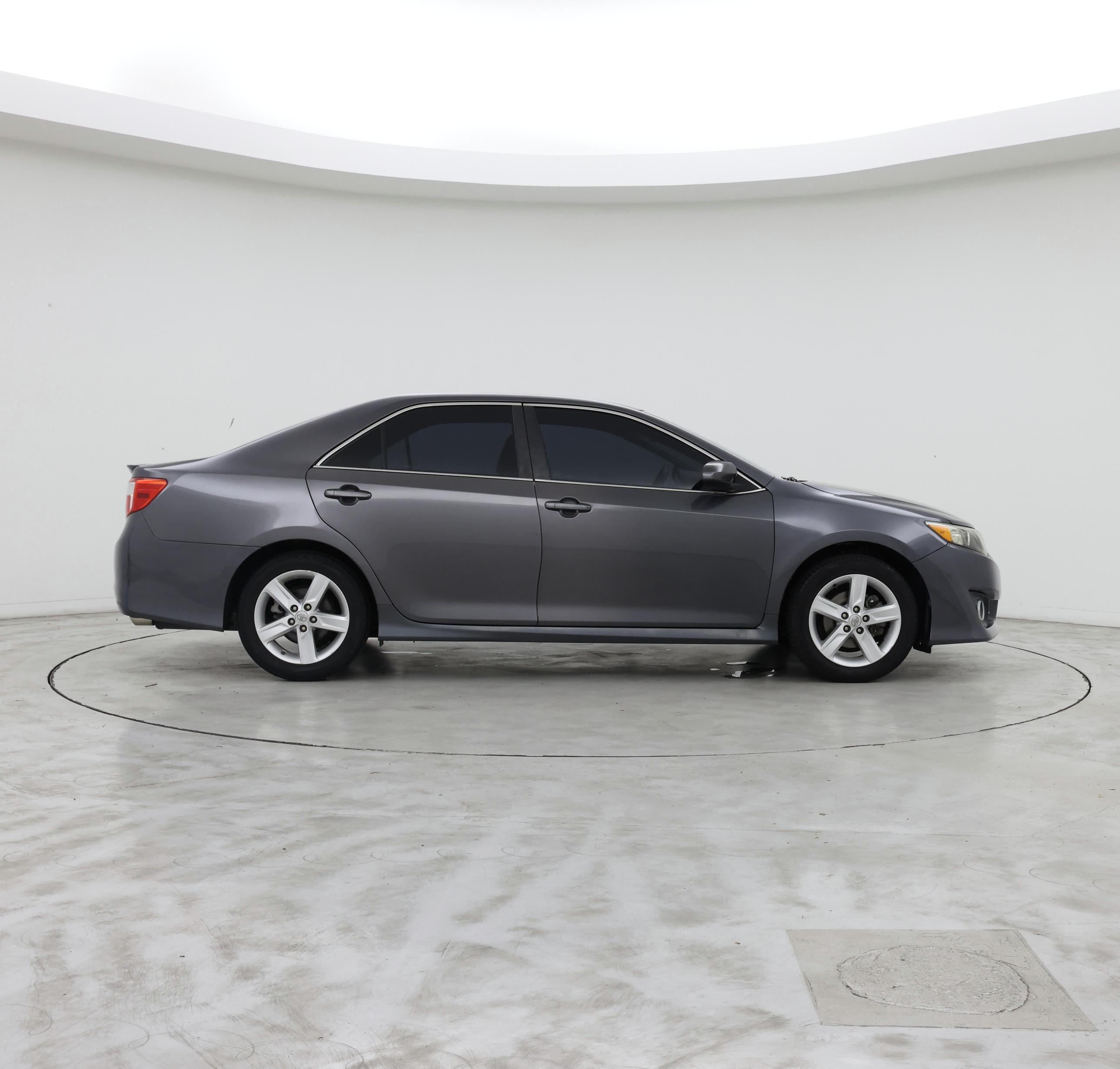 Thumbnail: 2014 Toyota Camry - 7