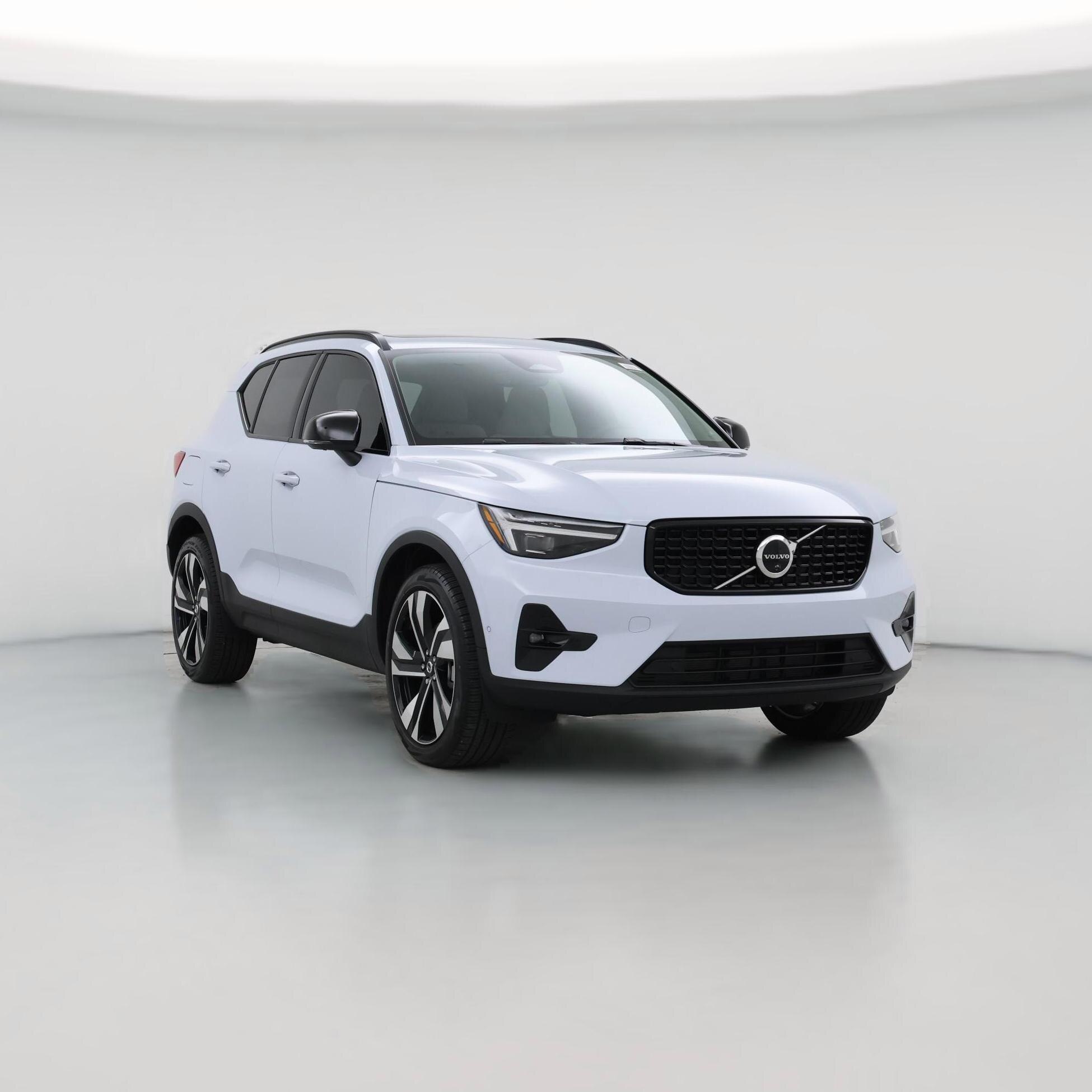 Thumbnail: 2025 Volvo XC40 - 1