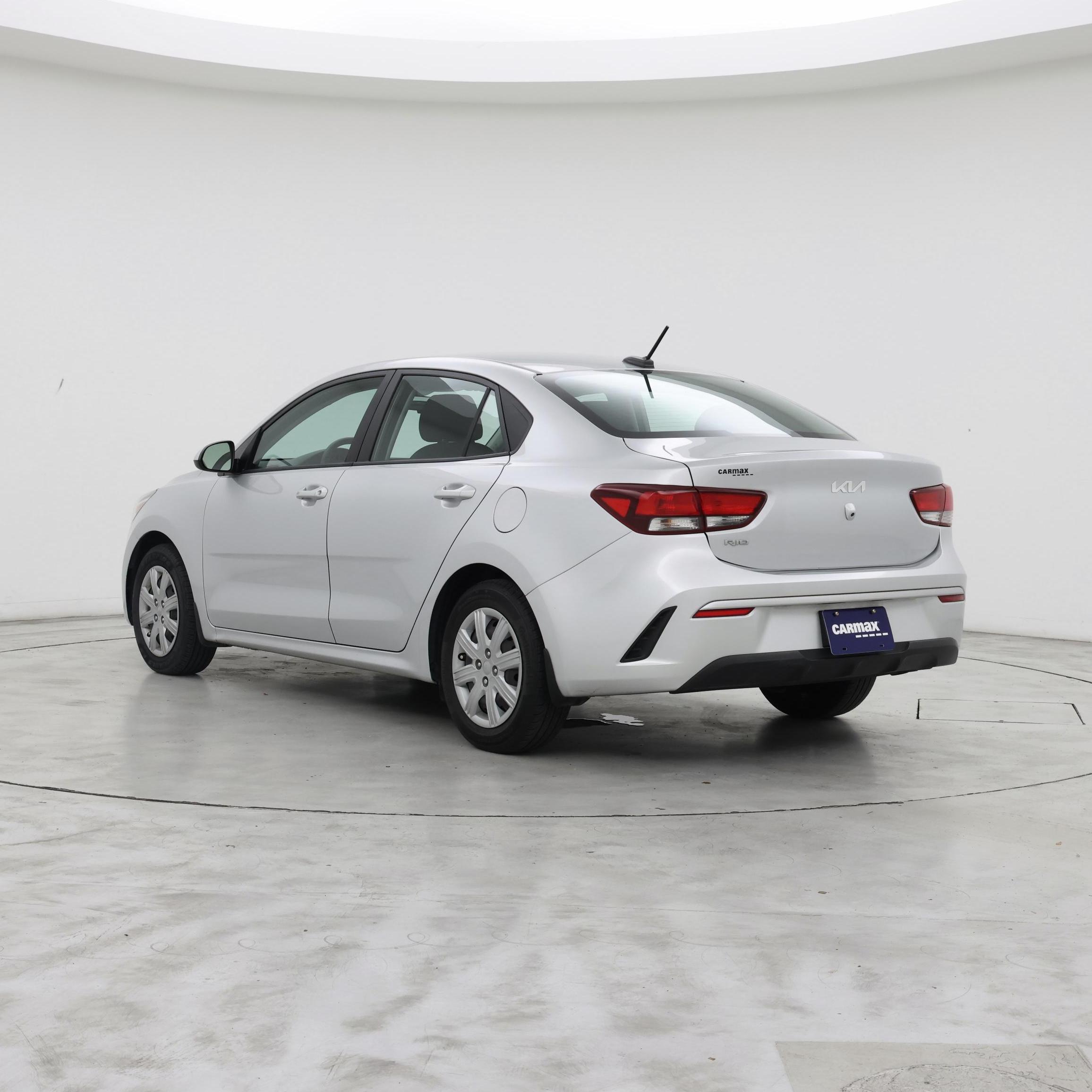 Thumbnail: 2022 Kia Rio - 2