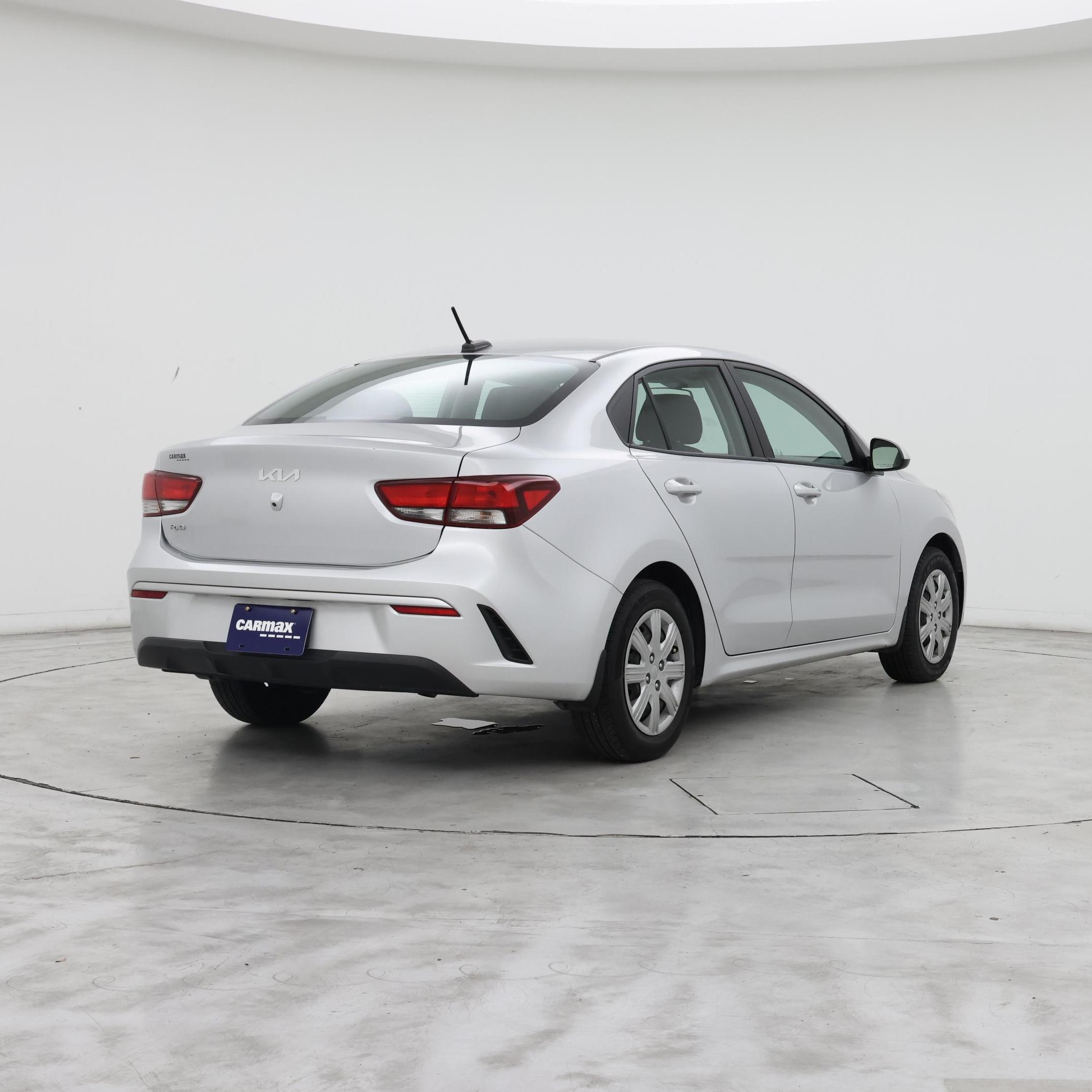 Thumbnail: 2022 Kia Rio - 8
