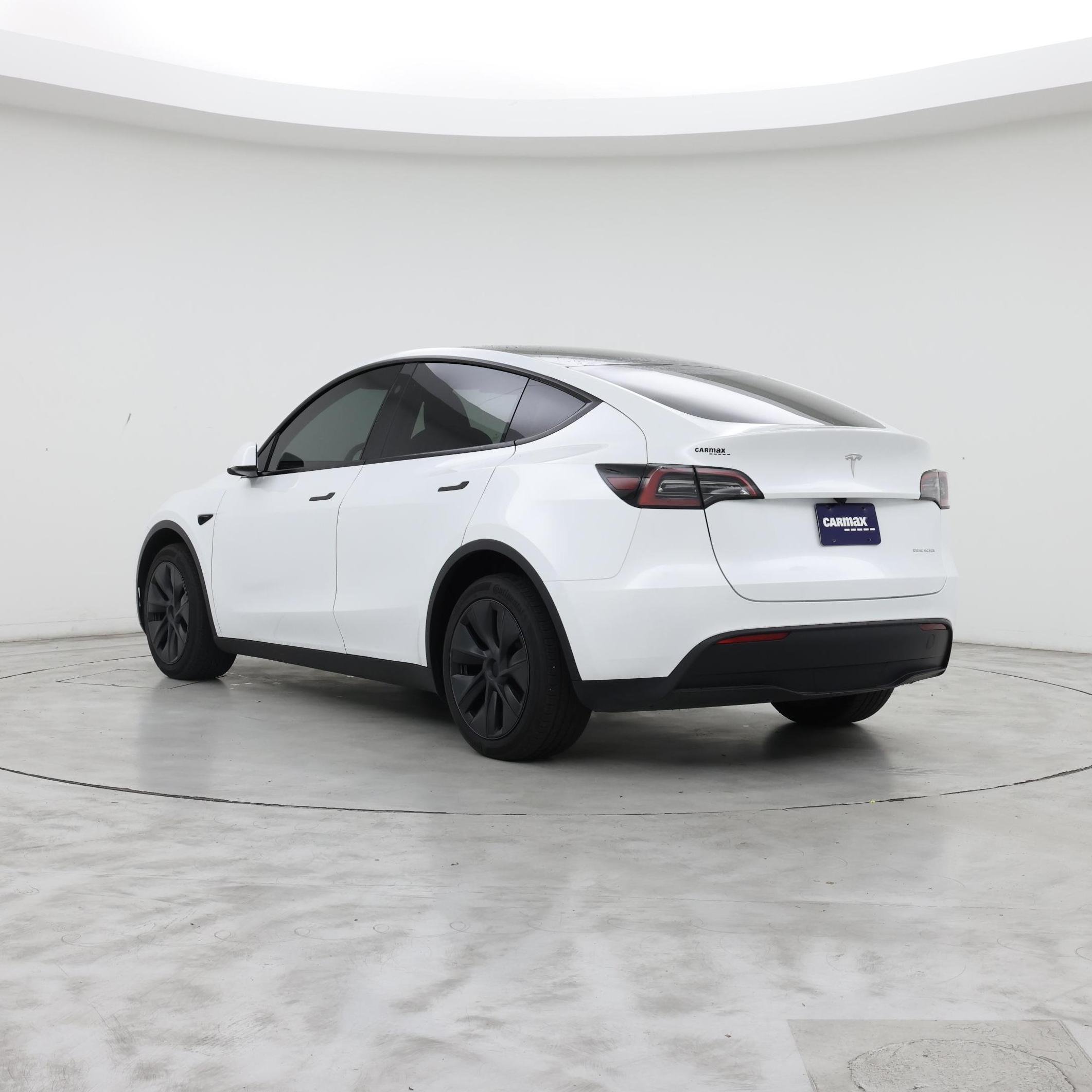 Thumbnail: 2025 Tesla Model Y - 2