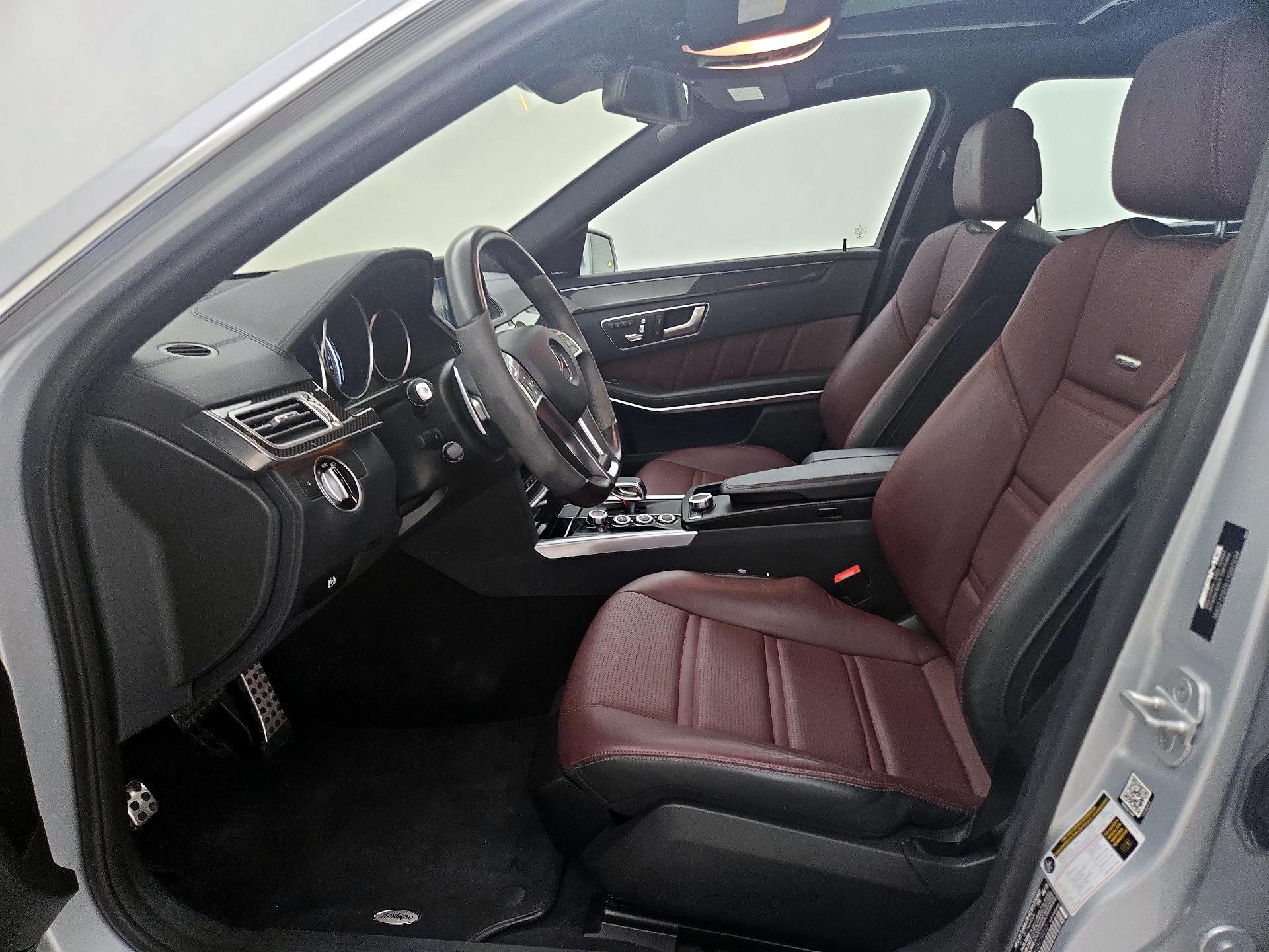 Thumbnail: 2016 Mercedes-Benz E-Class - 11