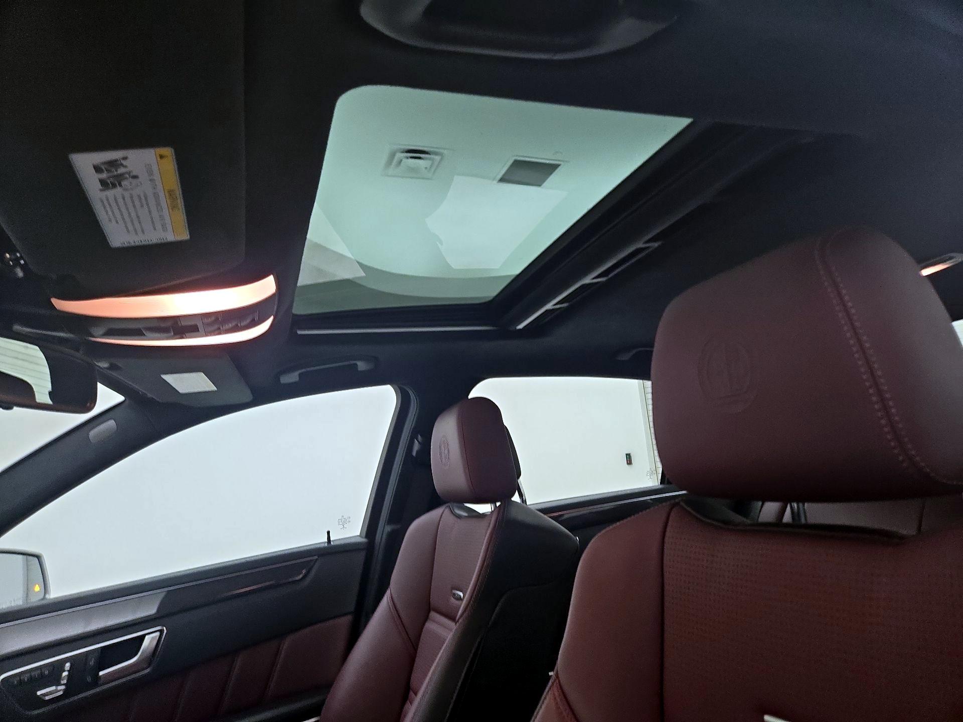 Thumbnail: 2016 Mercedes-Benz E-Class - 20