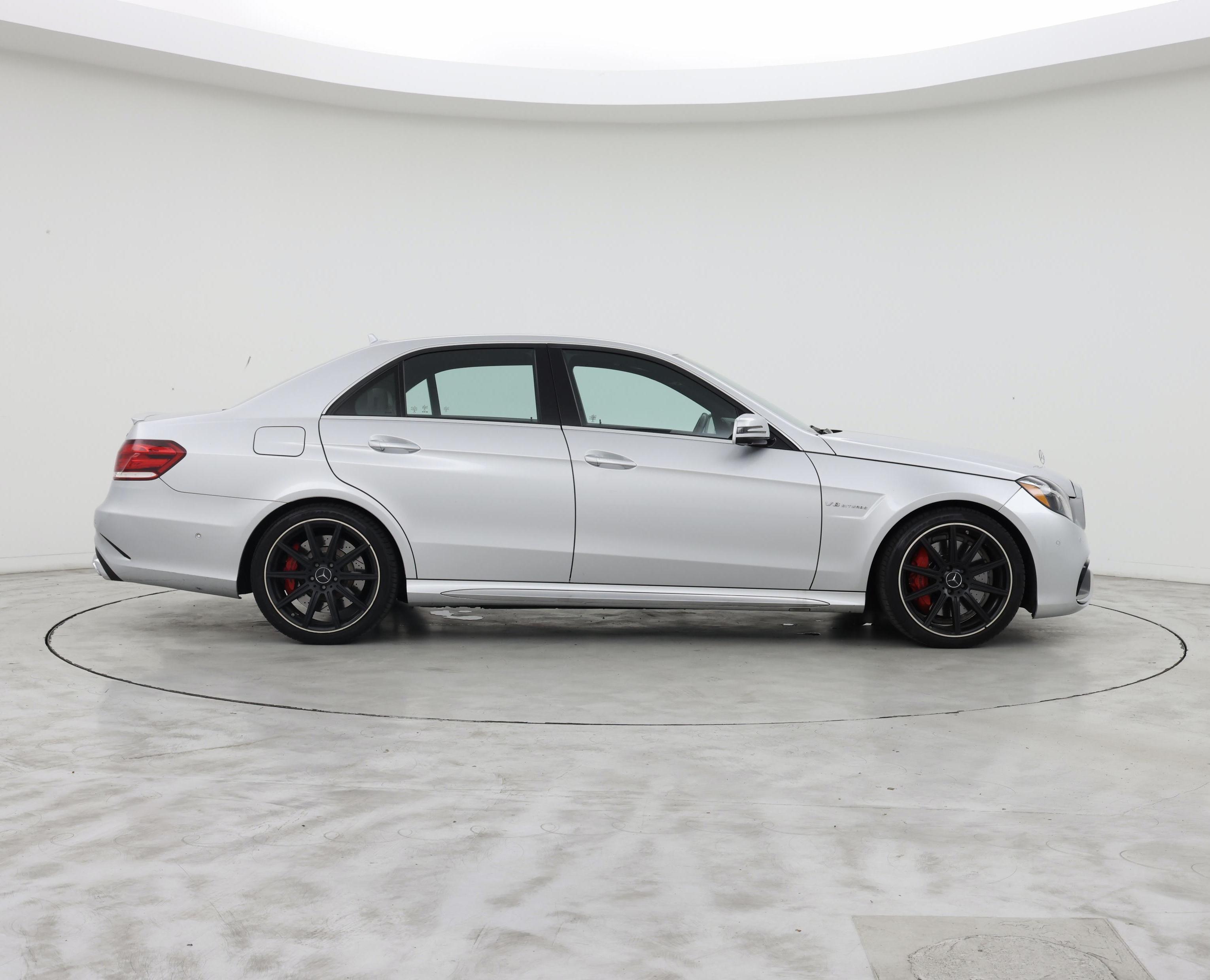 Thumbnail: 2016 Mercedes-Benz E-Class - 7