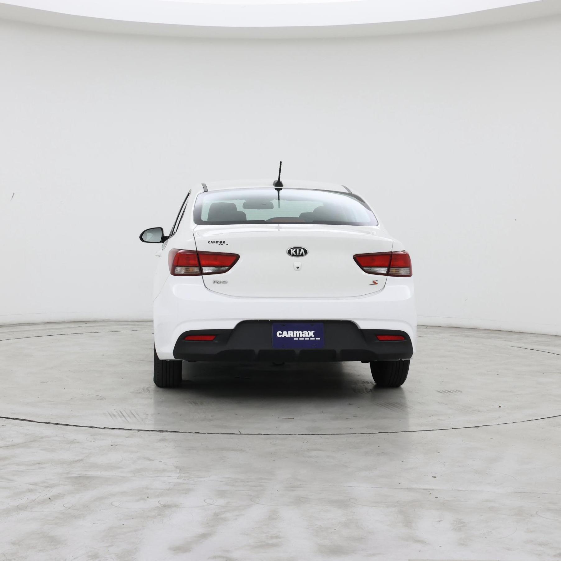 Thumbnail: 2019 Kia Rio - 6
