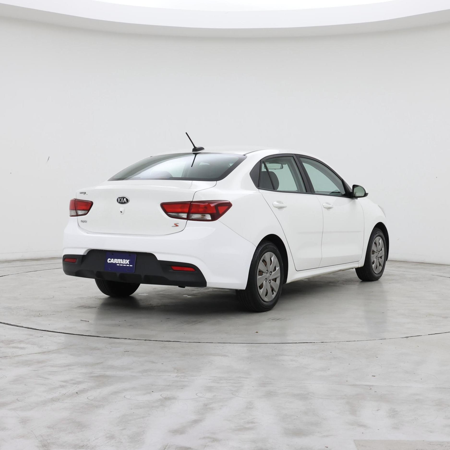 Thumbnail: 2019 Kia Rio - 8