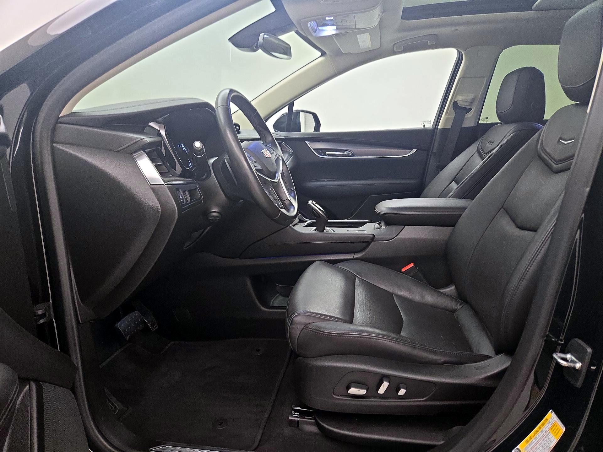 Thumbnail: 2019 Cadillac XT5 - 11