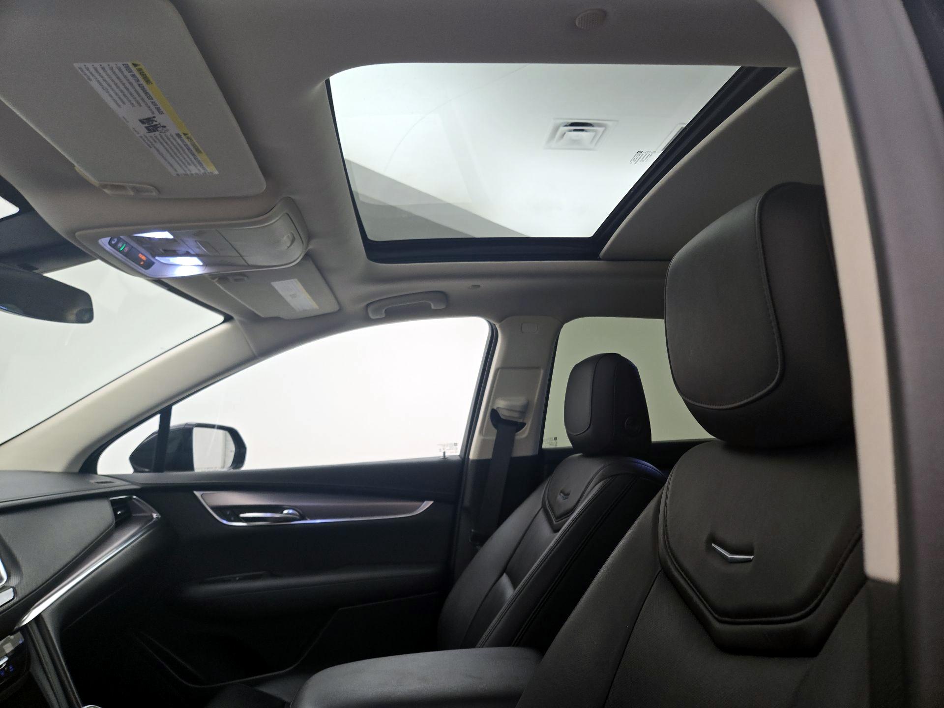 Thumbnail: 2019 Cadillac XT5 - 19
