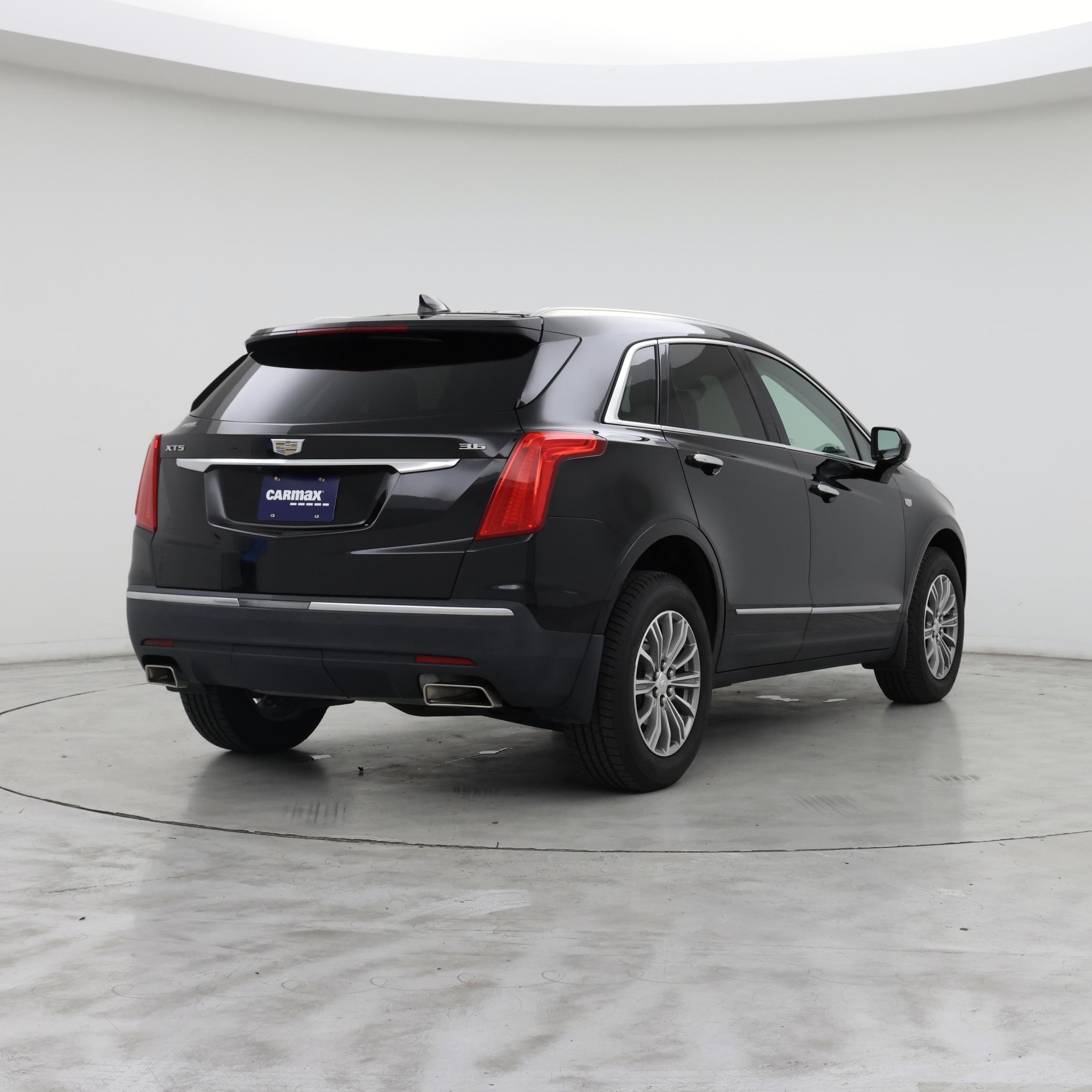 Thumbnail: 2019 Cadillac XT5 - 8