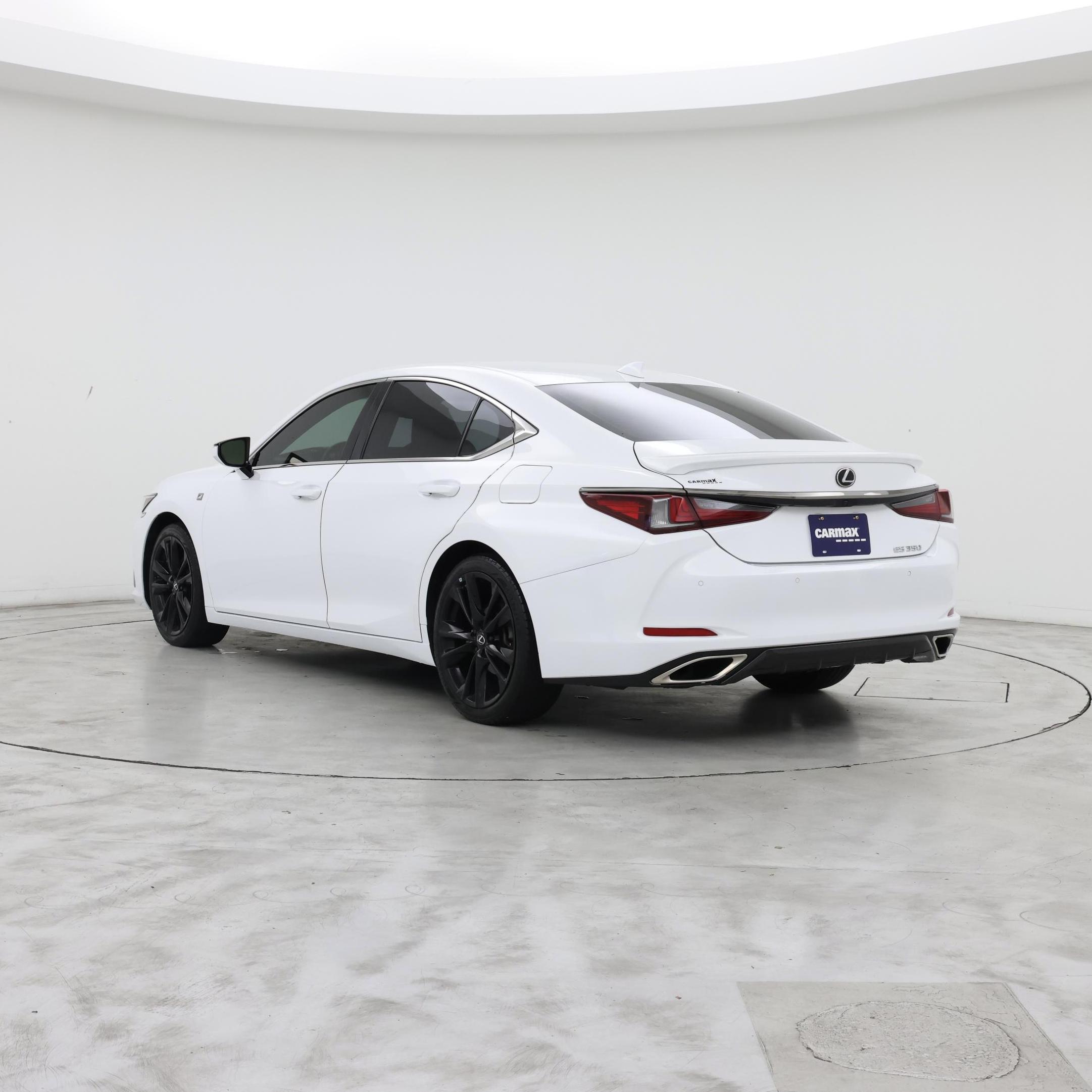 Thumbnail: 2022 Lexus ES - 2