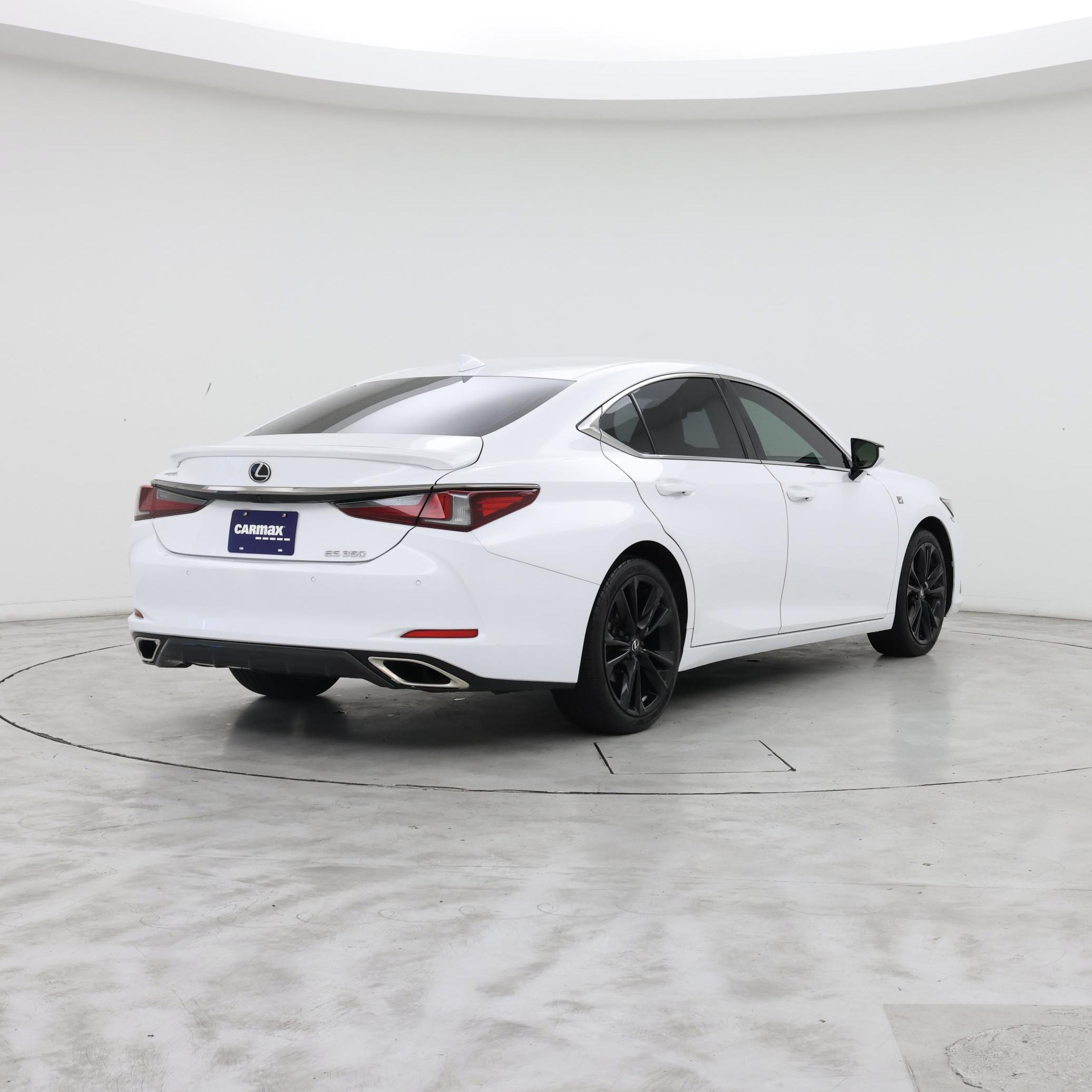 Thumbnail: 2022 Lexus ES - 8