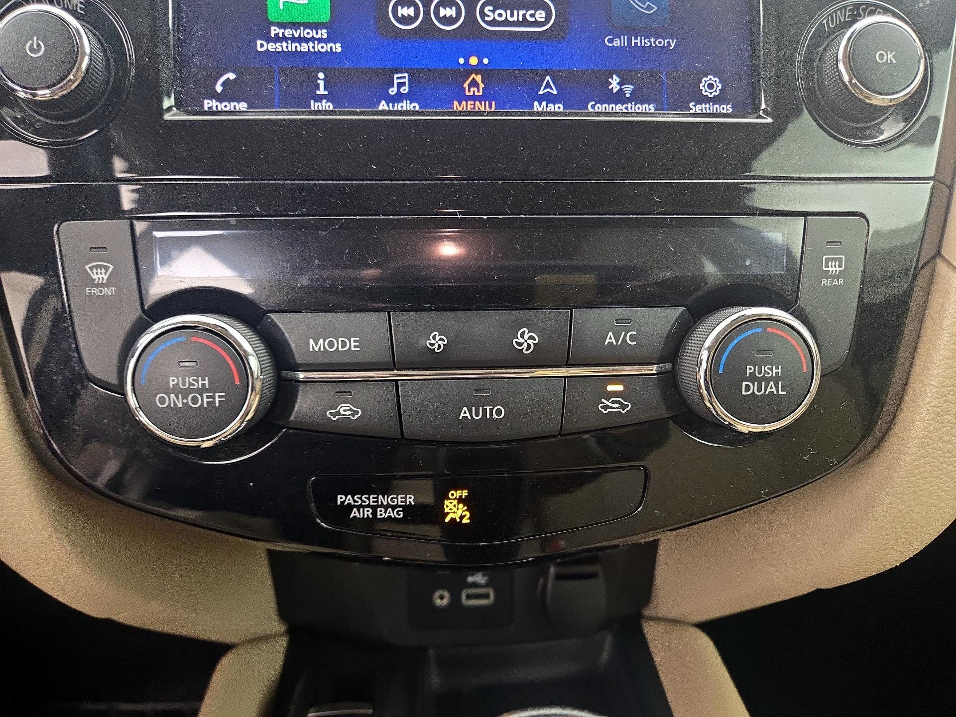 Thumbnail: 2019 Nissan Rogue - 16