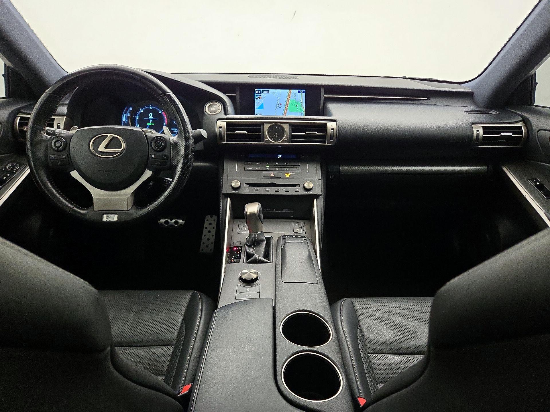 Thumbnail: 2016 Lexus IS - 9