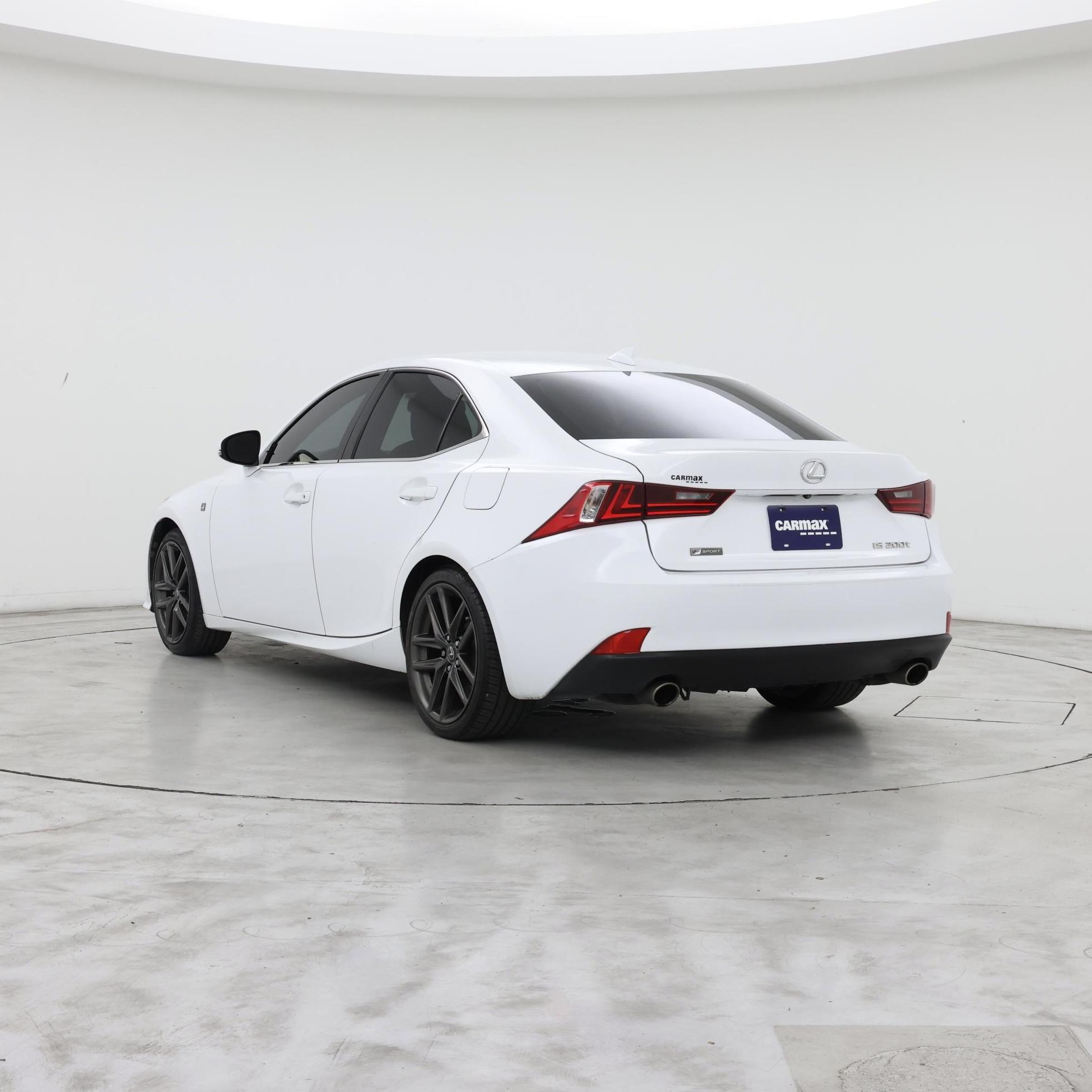 Thumbnail: 2016 Lexus IS - 2