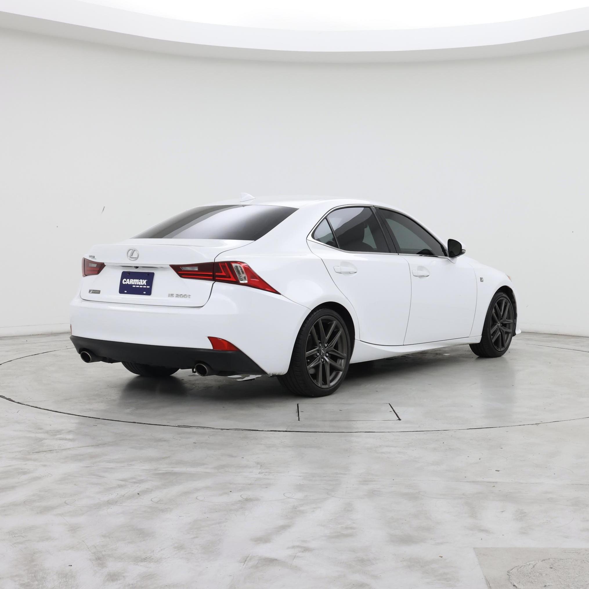 Thumbnail: 2016 Lexus IS - 8