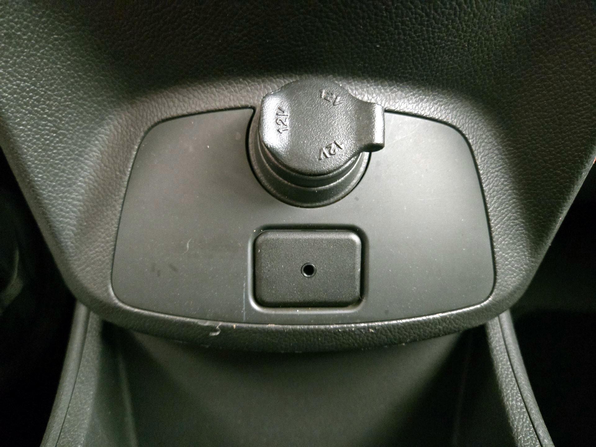 Thumbnail: 2013 Chevrolet Spark - 17