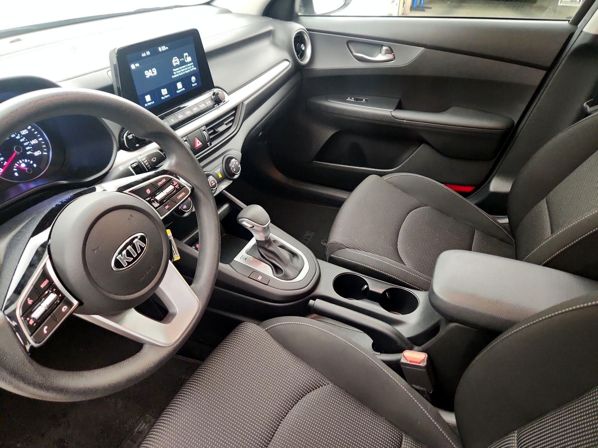 Thumbnail: 2021 Kia Forte - 11