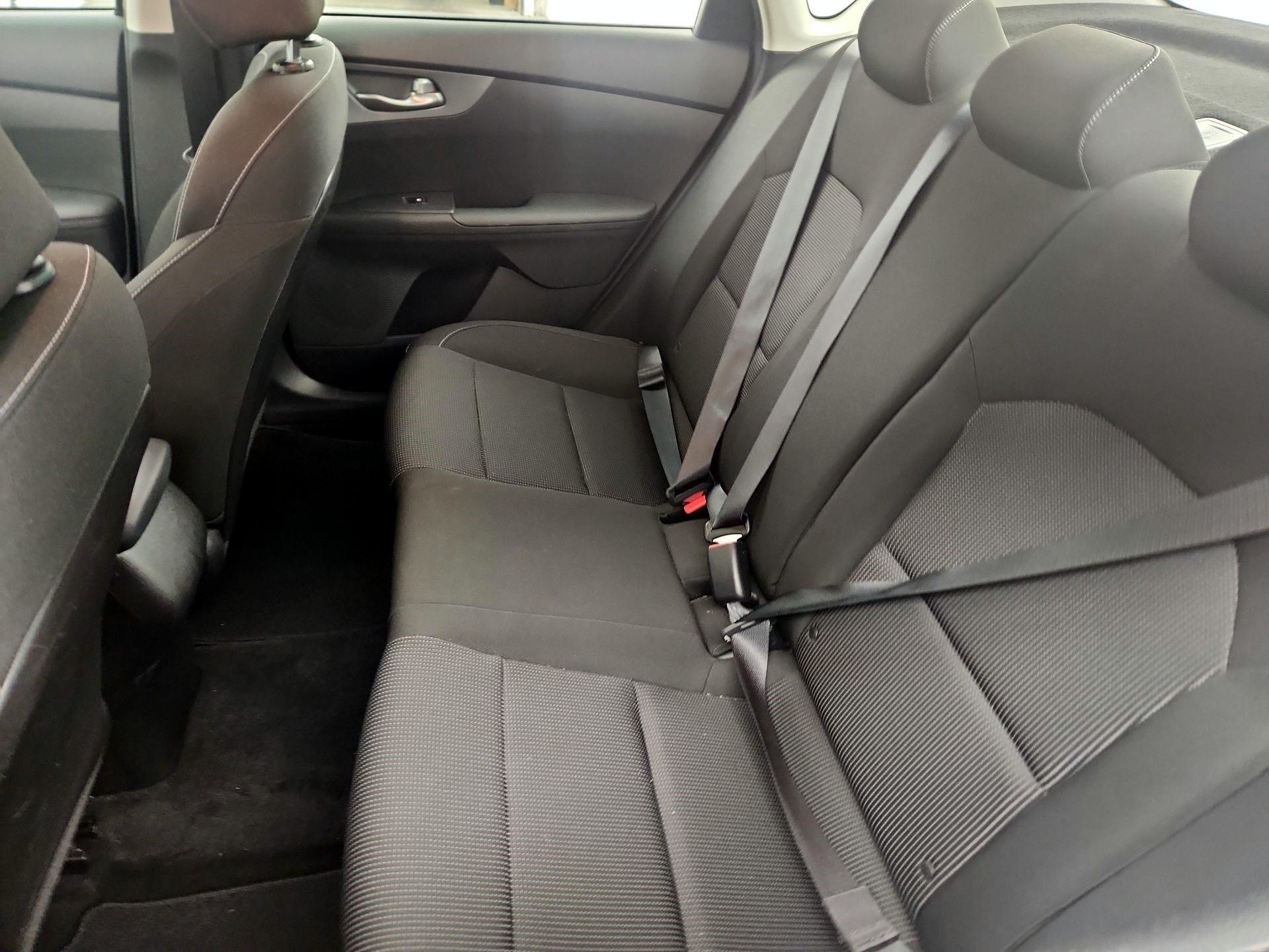 Thumbnail: 2021 Kia Forte - 19
