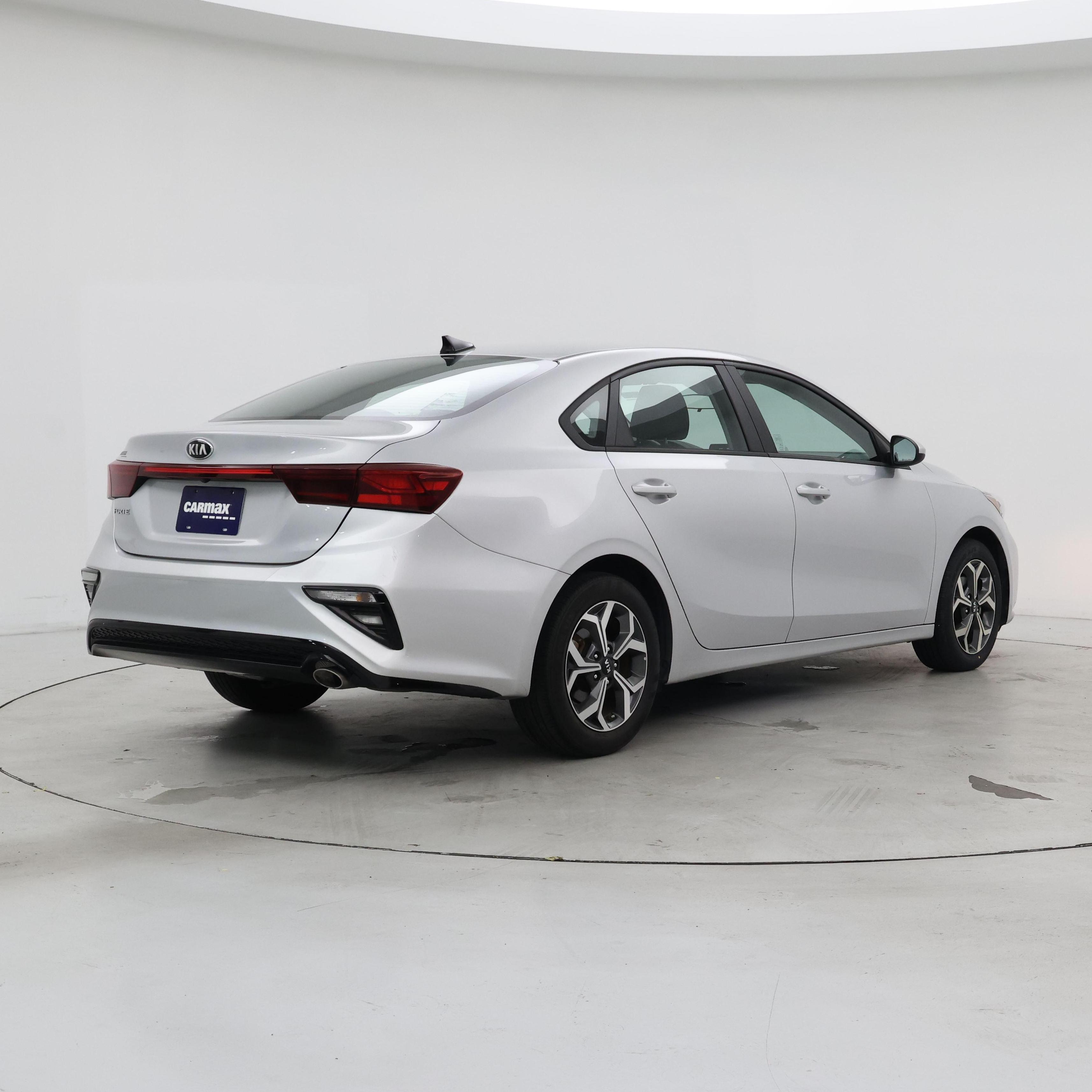 Thumbnail: 2021 Kia Forte - 8