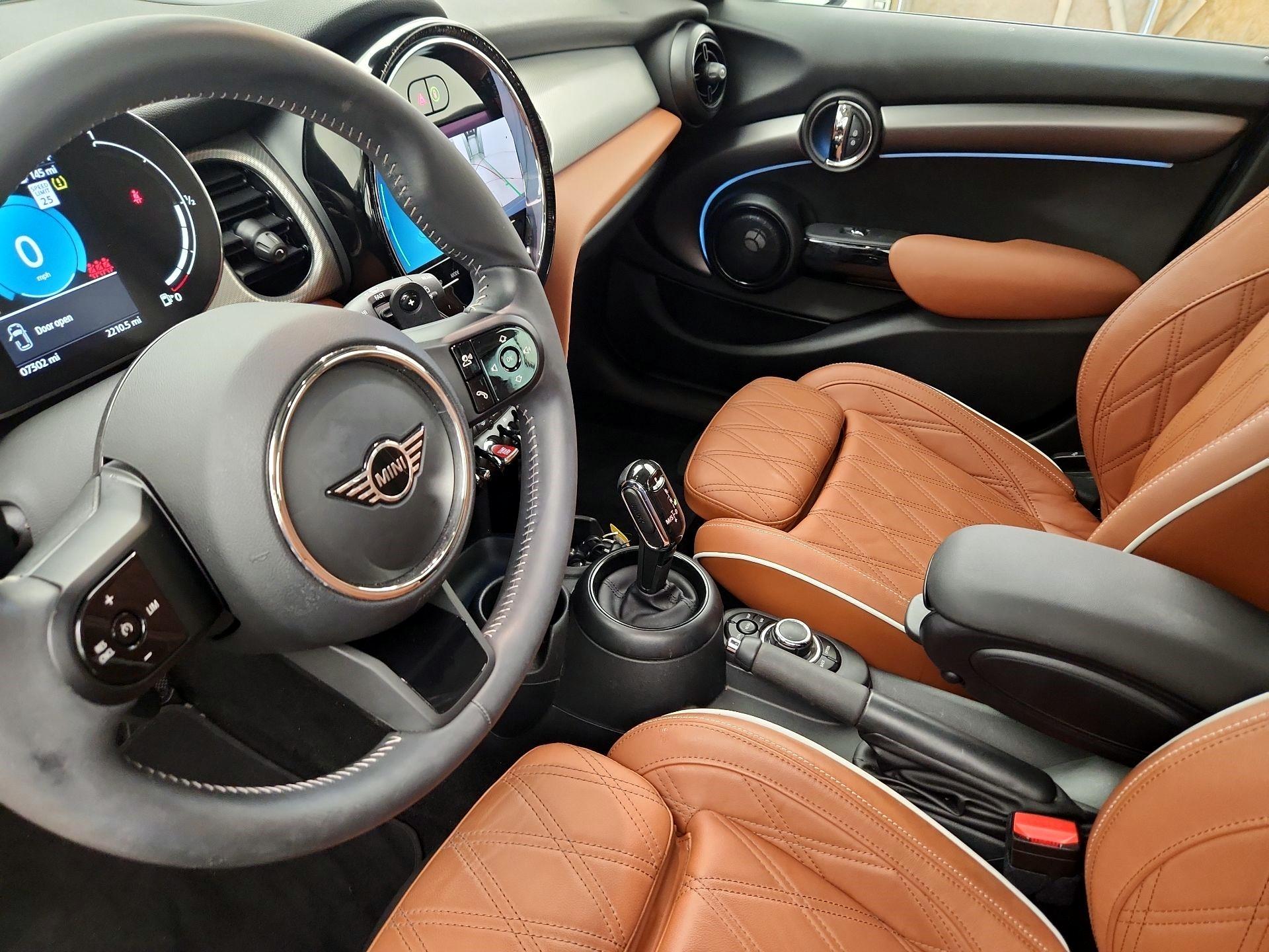 Thumbnail: 2023 MINI Cooper Hardtop - 11