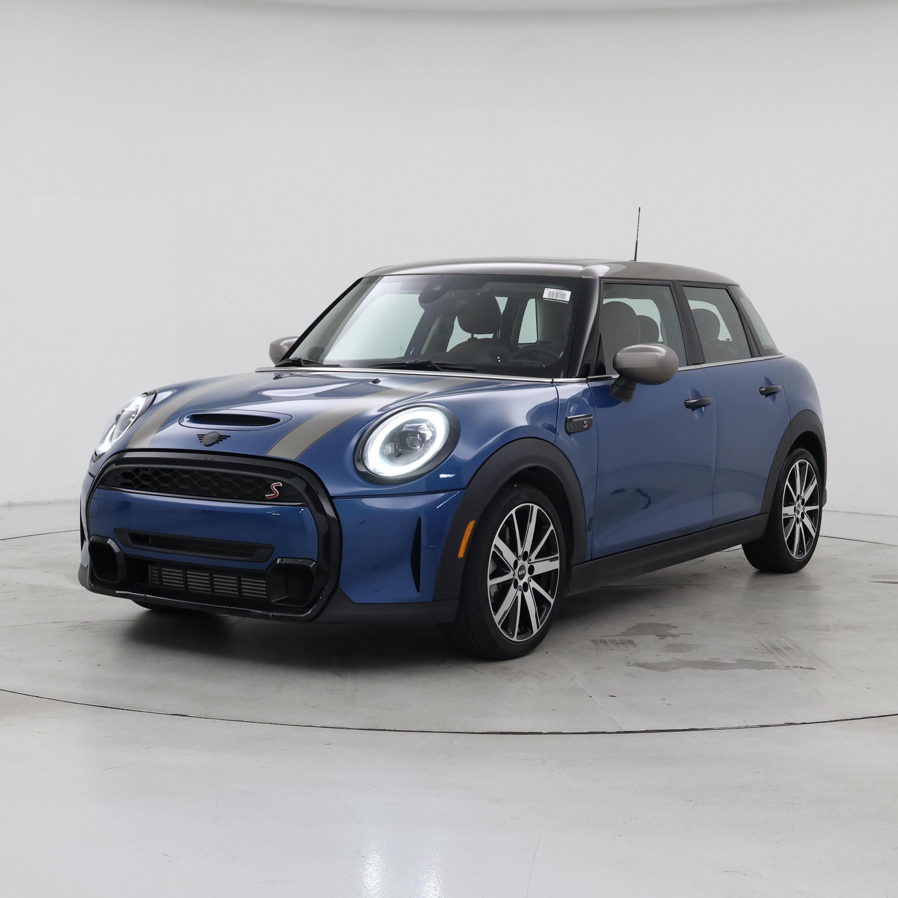 Thumbnail: 2023 MINI Cooper Hardtop - 4