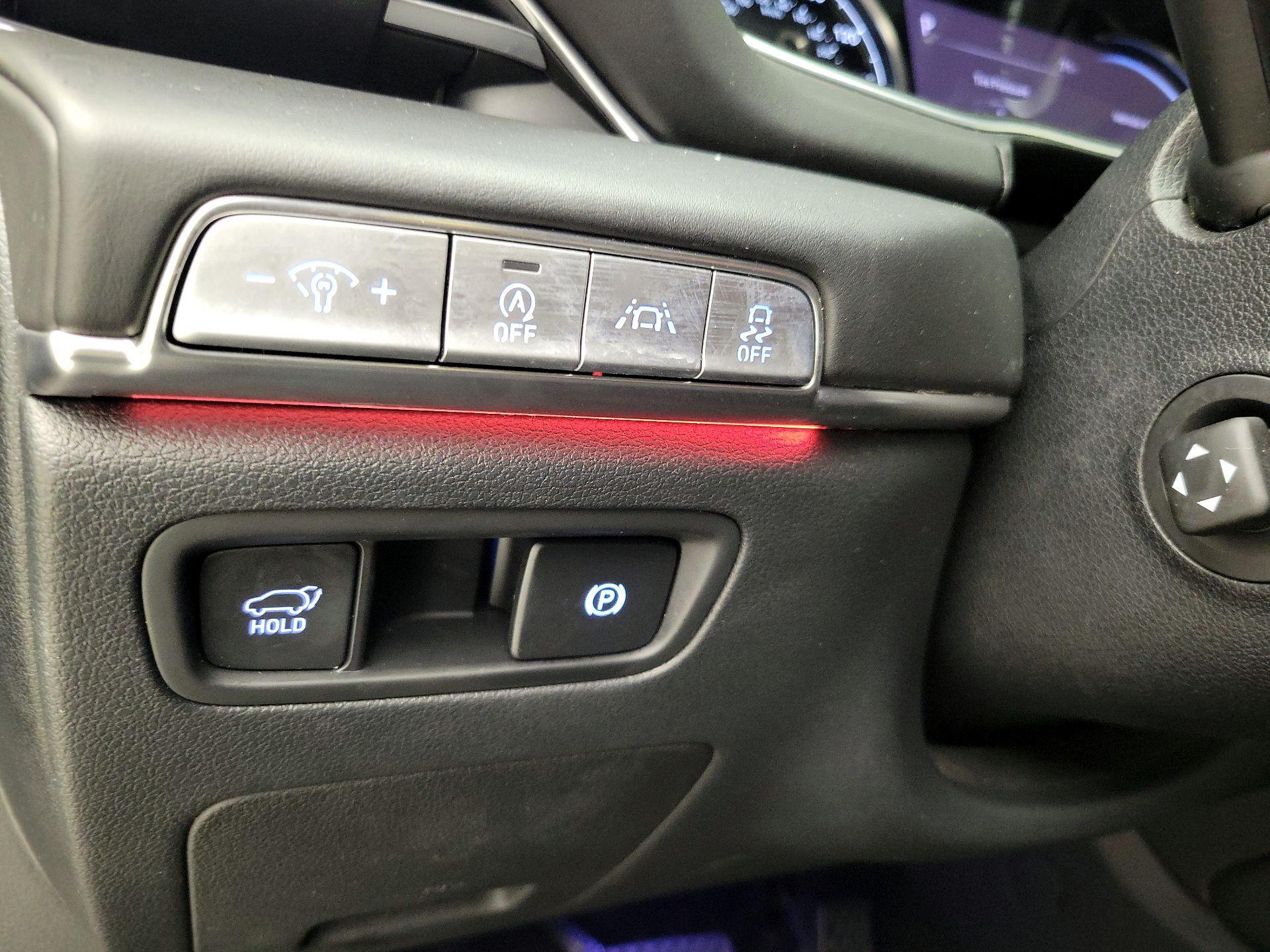 Thumbnail: 2021 Genesis GV80 - 13