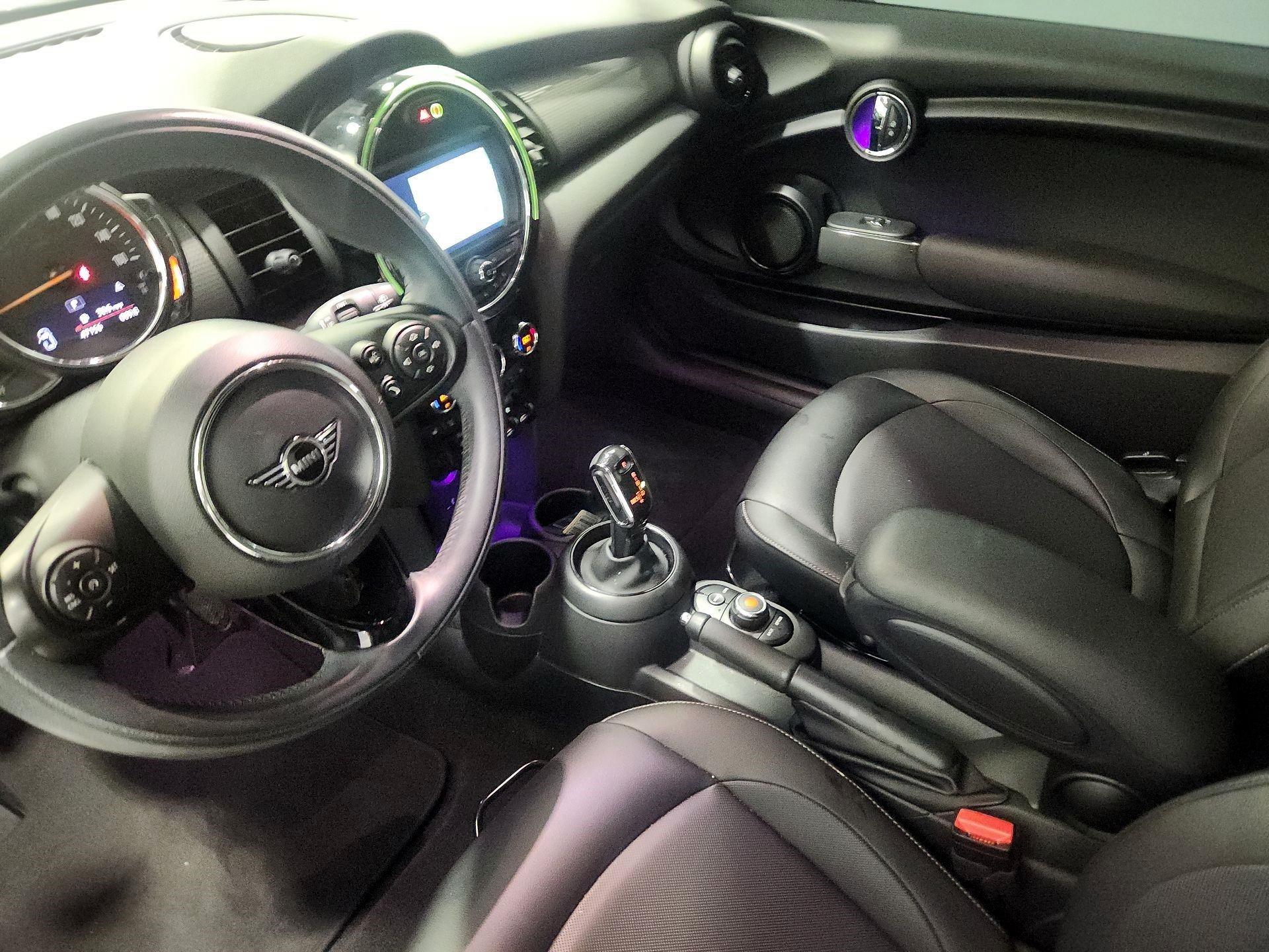 Thumbnail: 2020 MINI Cooper Hardtop - 11