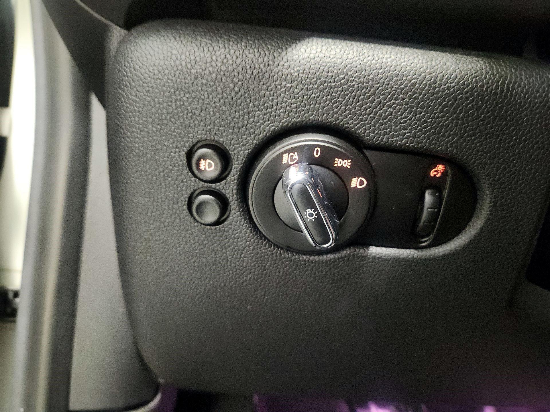Thumbnail: 2020 MINI Cooper Hardtop - 13