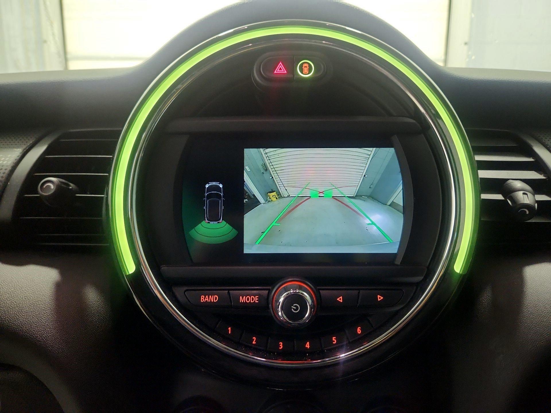 Thumbnail: 2020 MINI Cooper Hardtop - 14