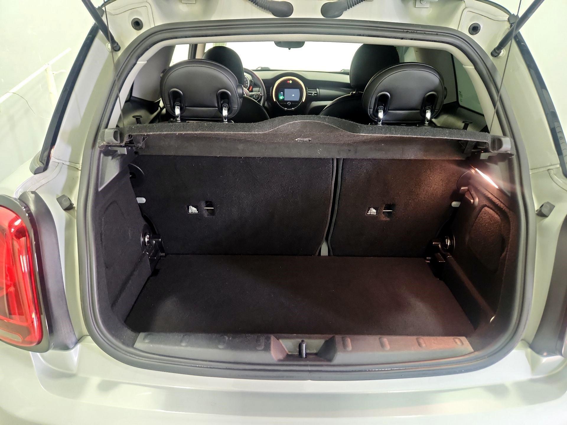 Thumbnail: 2020 MINI Cooper Hardtop - 20