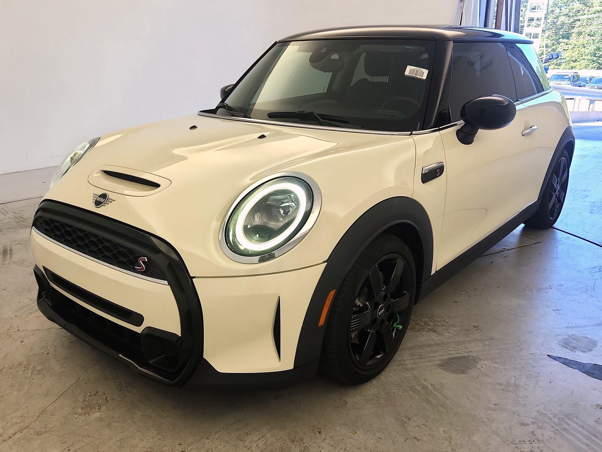 Thumbnail: 2023 MINI Cooper Hardtop - 3