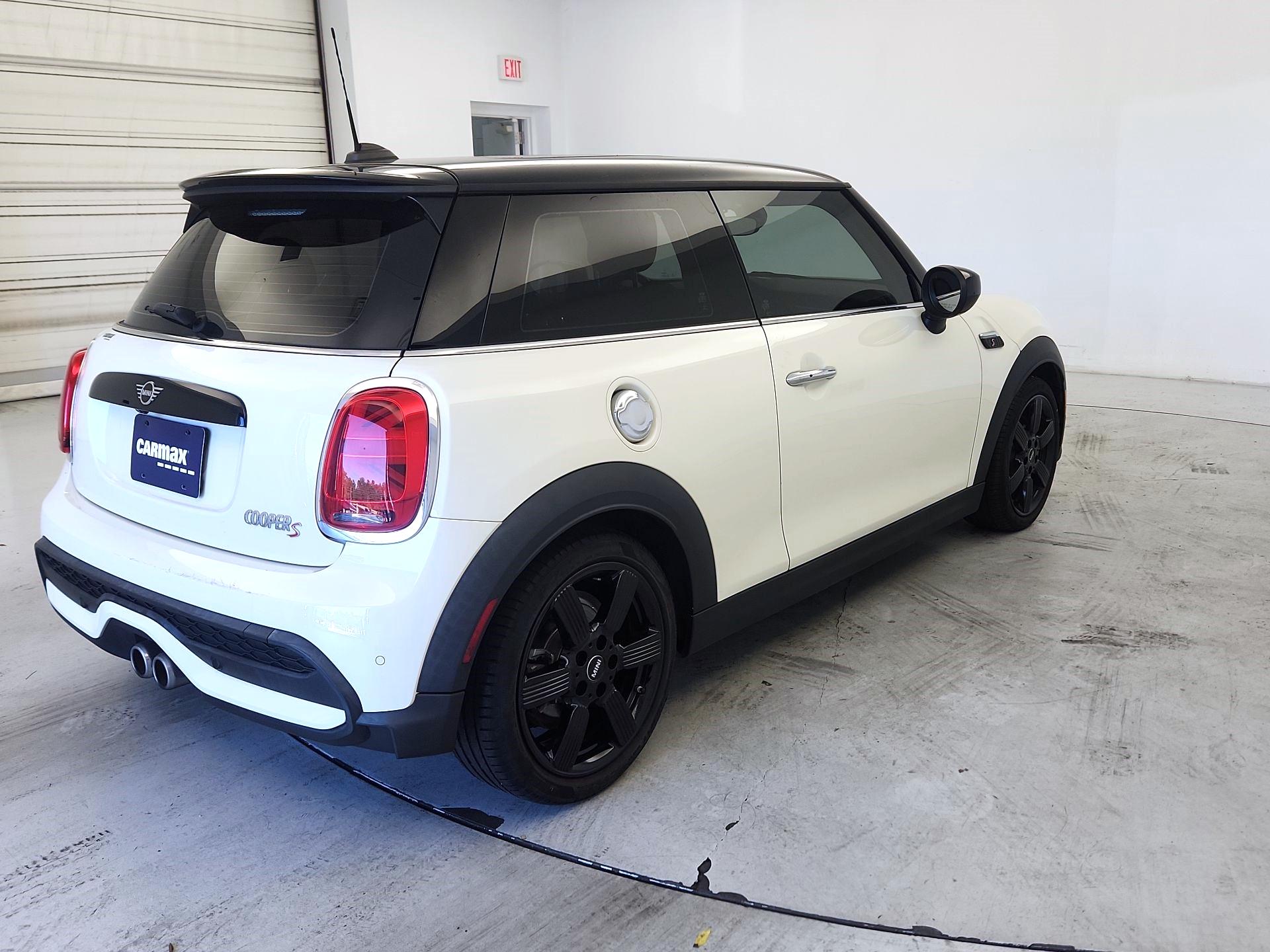 Thumbnail: 2023 MINI Cooper Hardtop - 5