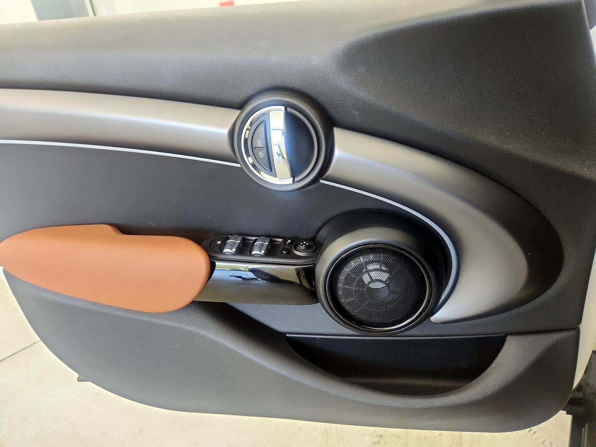 Thumbnail: 2023 MINI Cooper Hardtop - 12