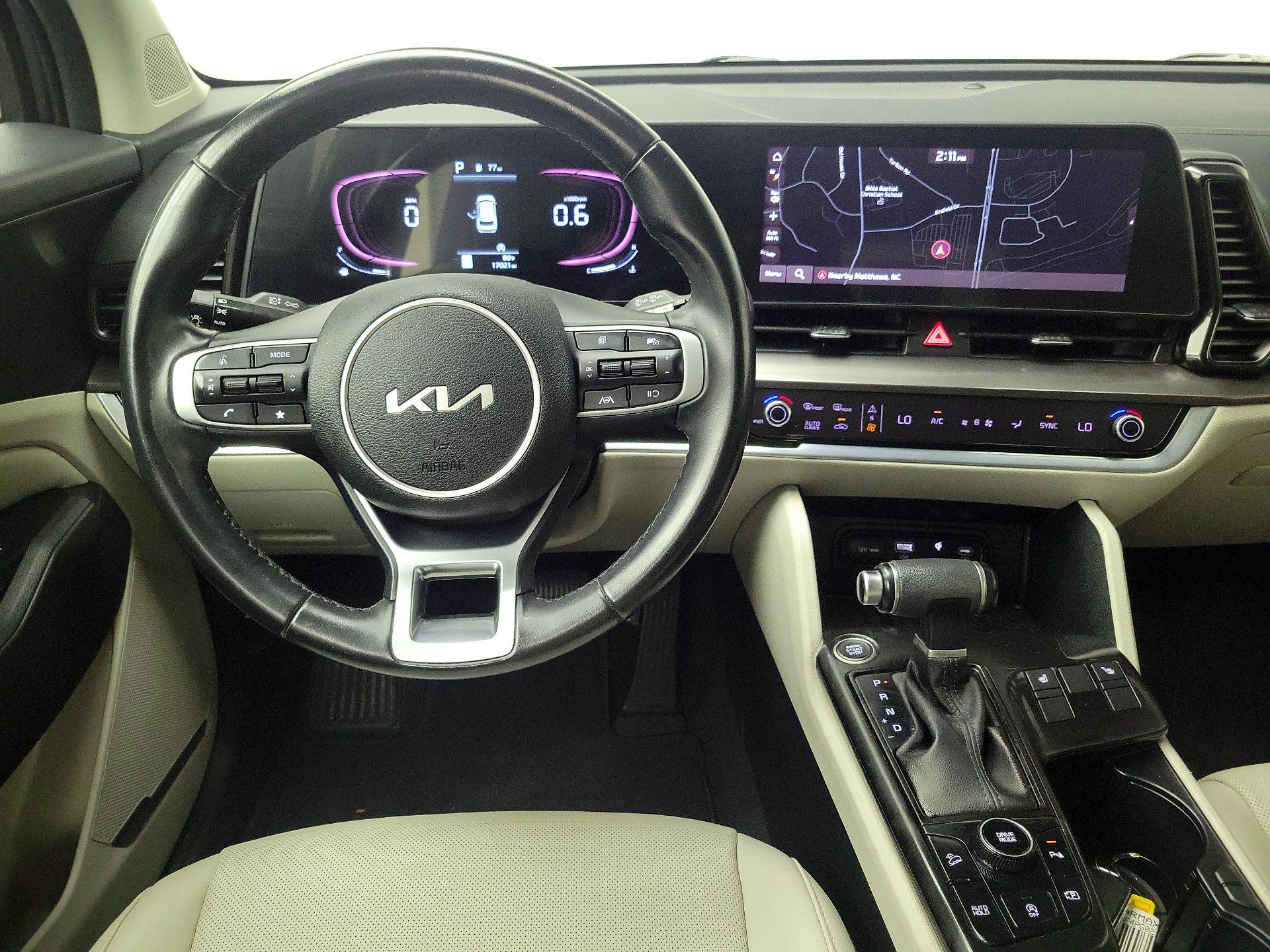 Thumbnail: 2023 Kia Sportage - 10