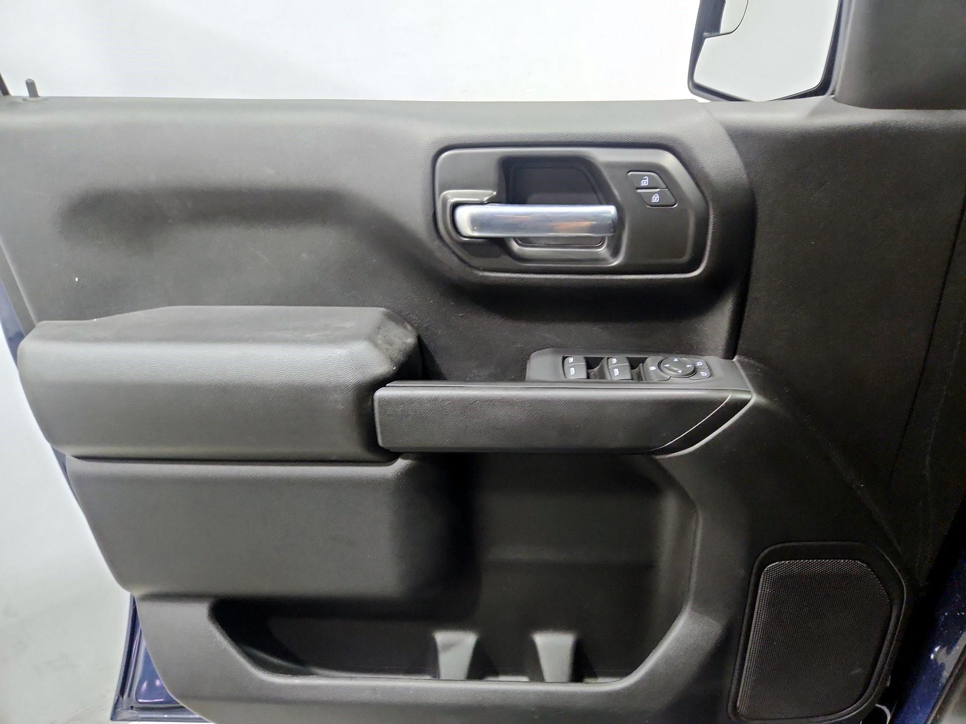 Thumbnail: 2022 Chevrolet Silverado 1500 - 12