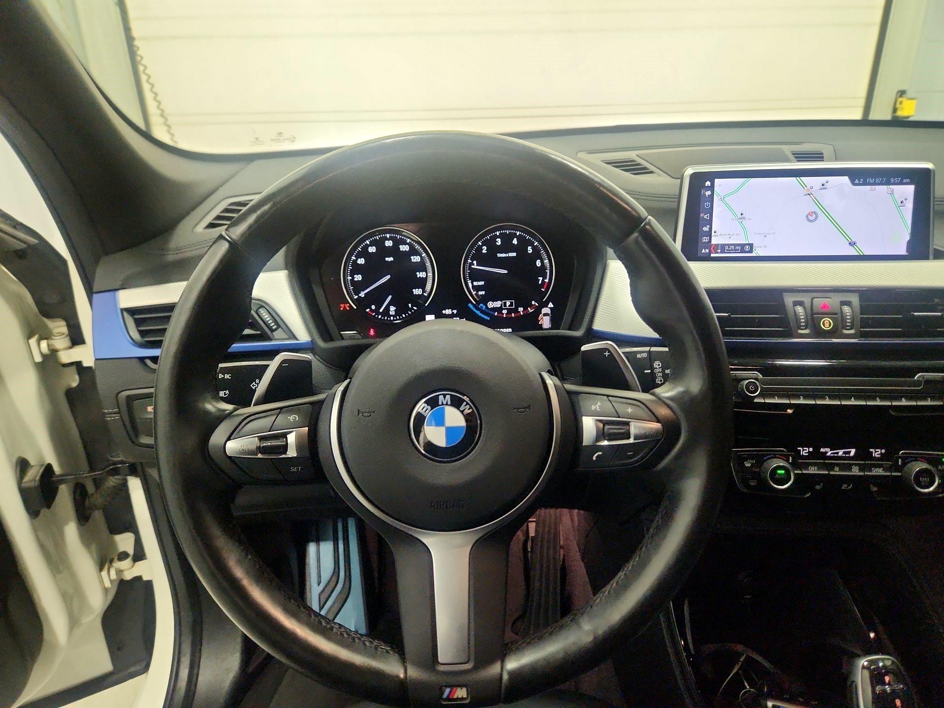 Thumbnail: 2022 BMW X1 - 10