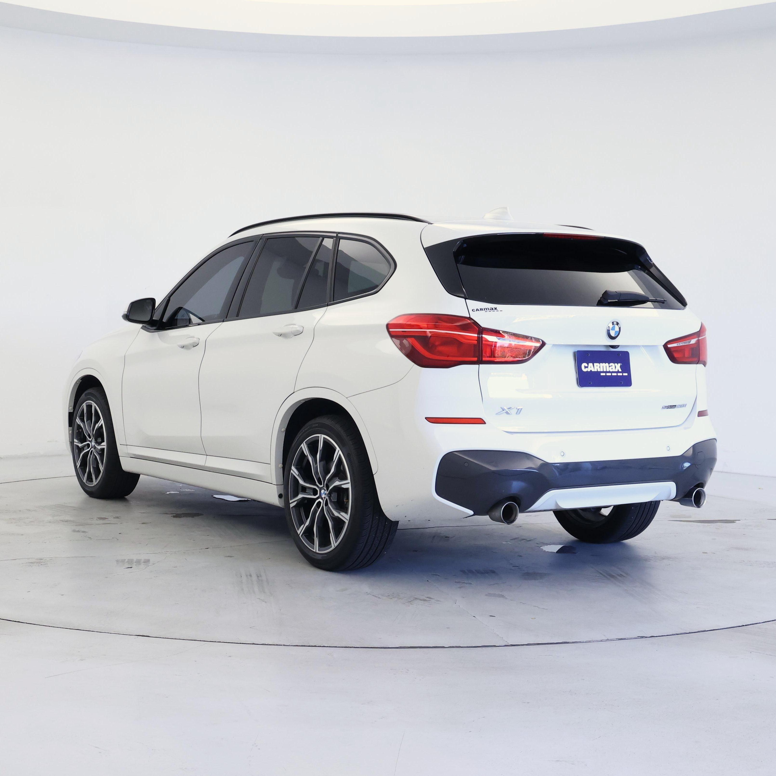 Thumbnail: 2022 BMW X1 - 2