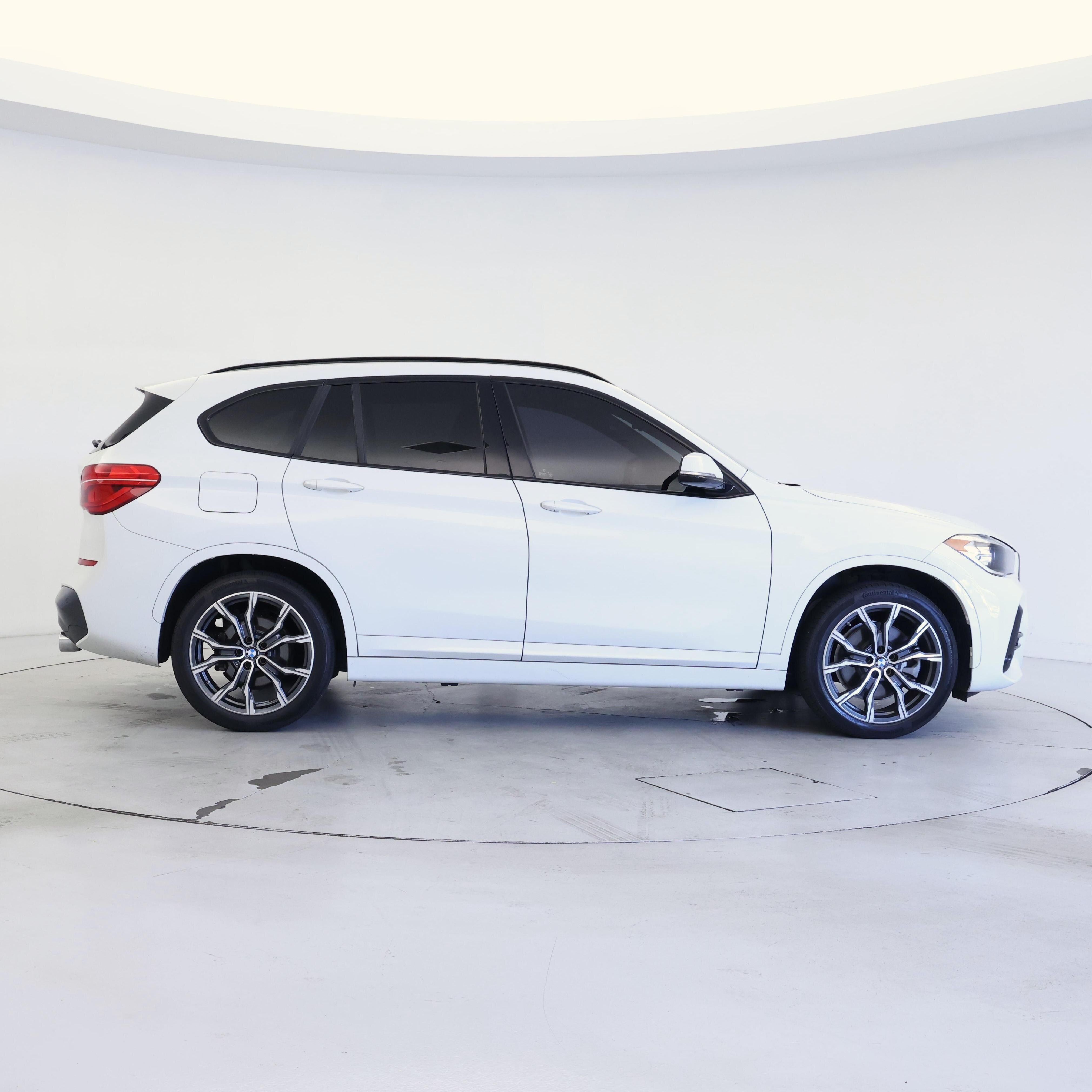 Thumbnail: 2022 BMW X1 - 7