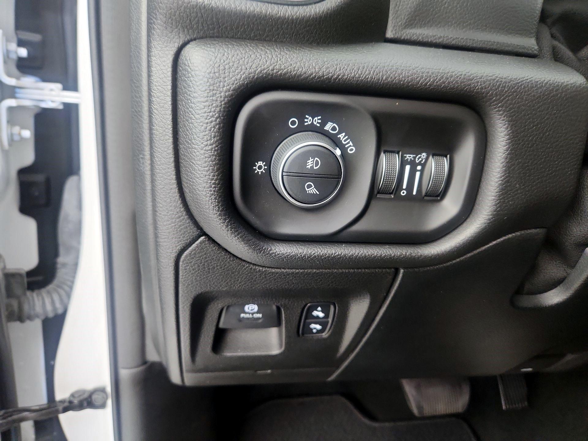 Thumbnail: 2021 RAM 1500 - 13