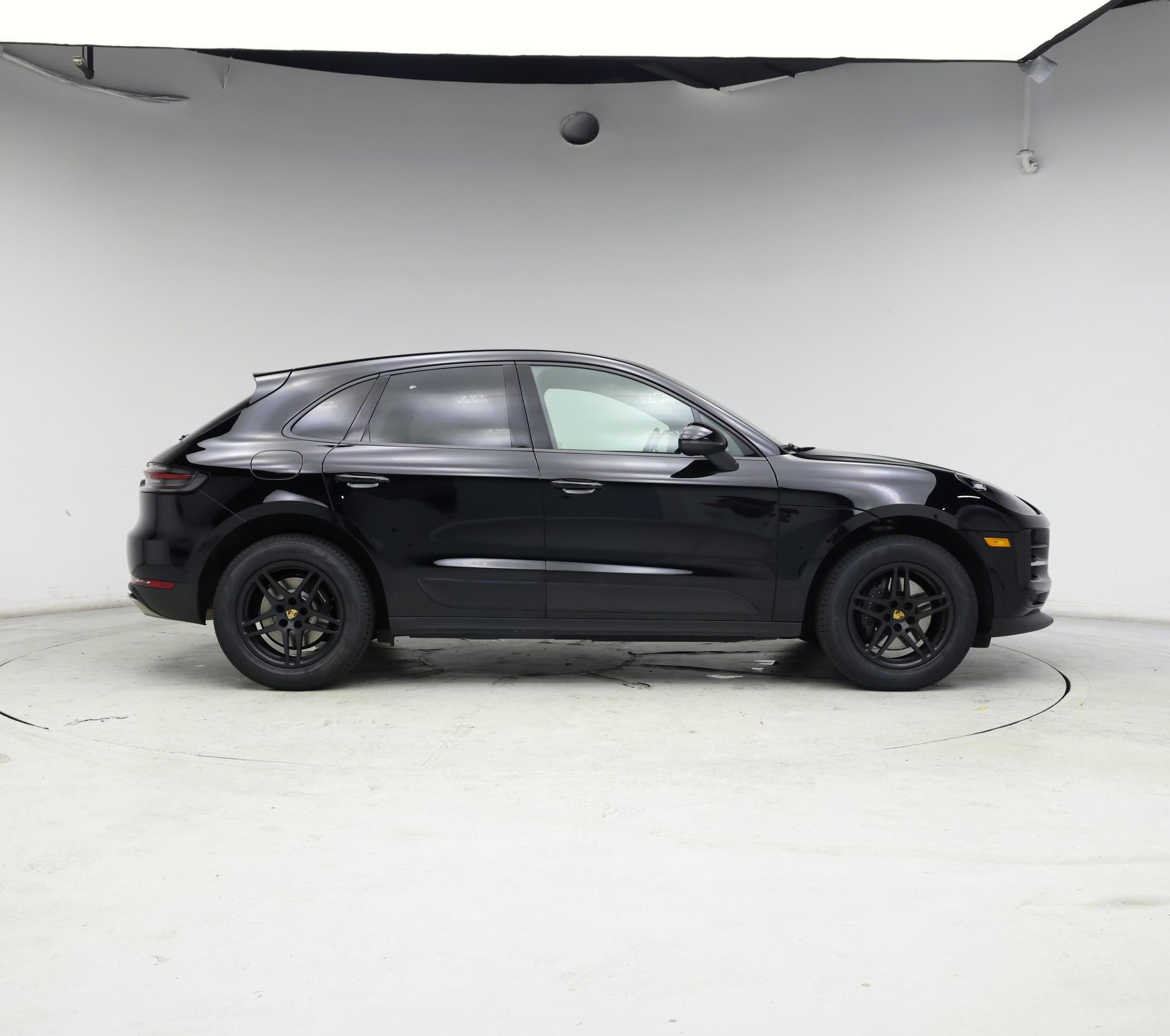 Thumbnail: 2021 Porsche Macan - 7