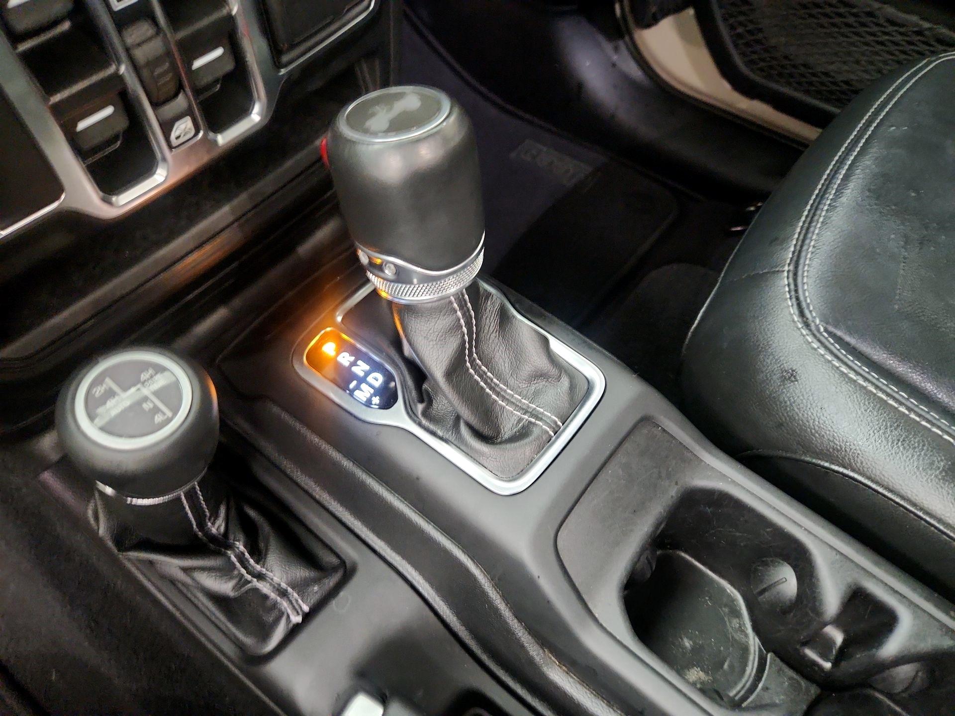 Thumbnail: 2022 Jeep Wrangler - 18
