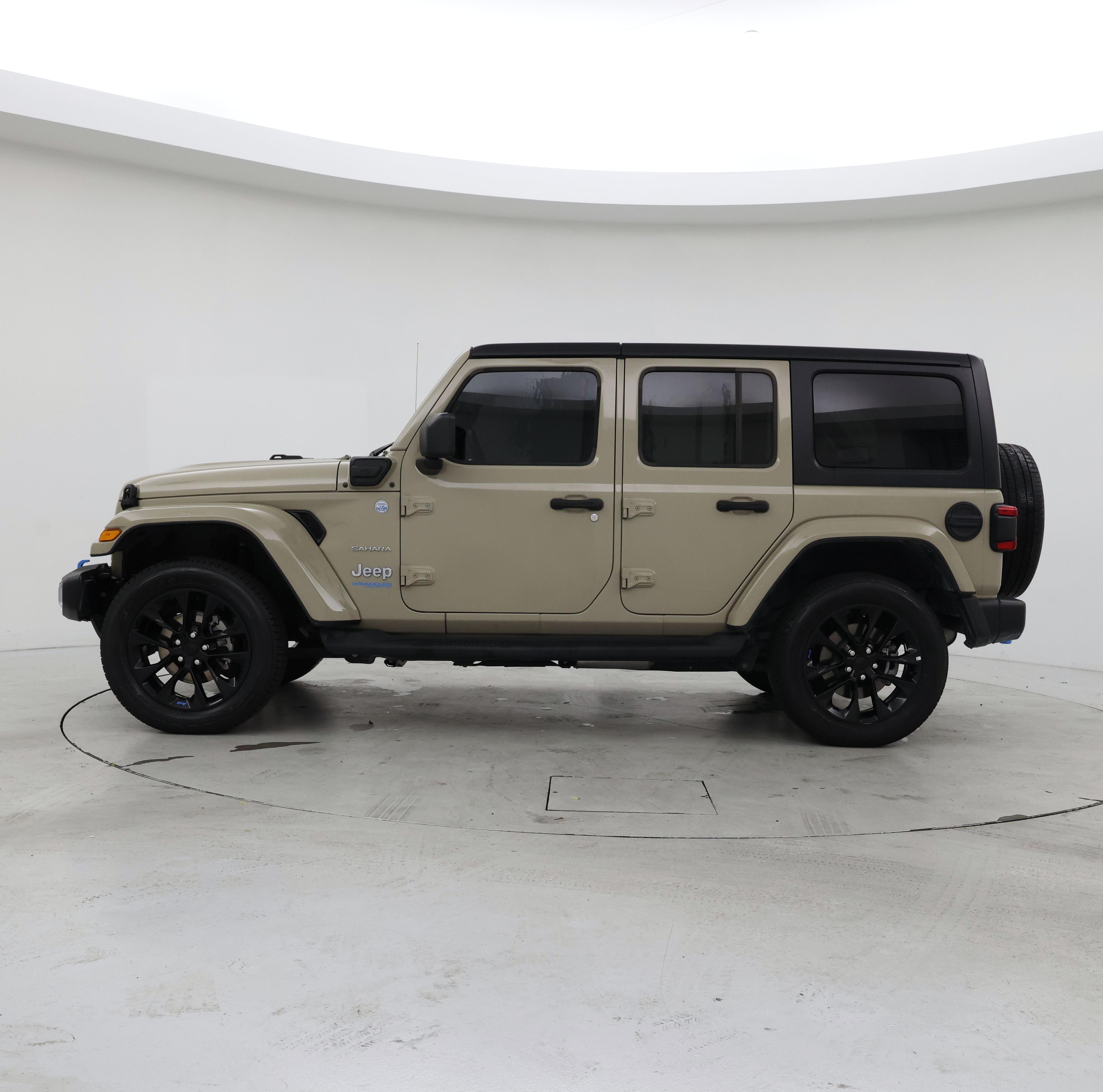 Thumbnail: 2022 Jeep Wrangler - 3