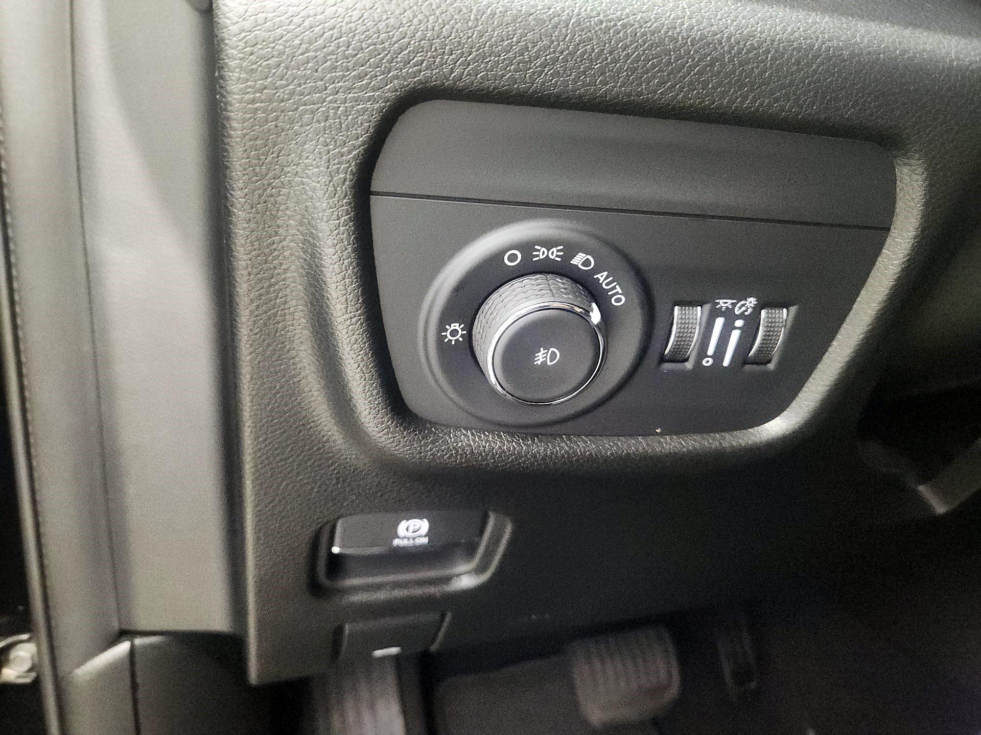 Thumbnail: 2023 Jeep Grand Cherokee - 13