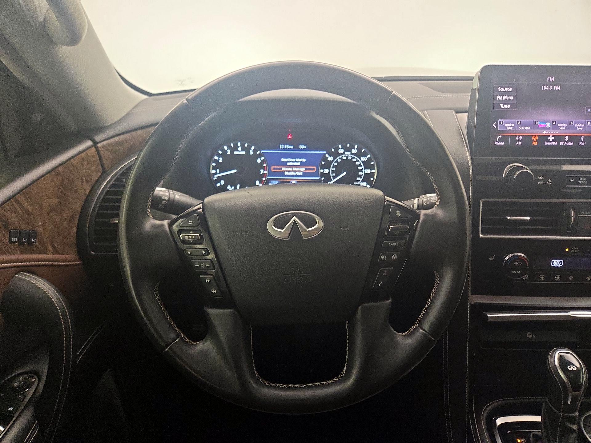 Thumbnail: 2022 INFINITI QX80 - 10