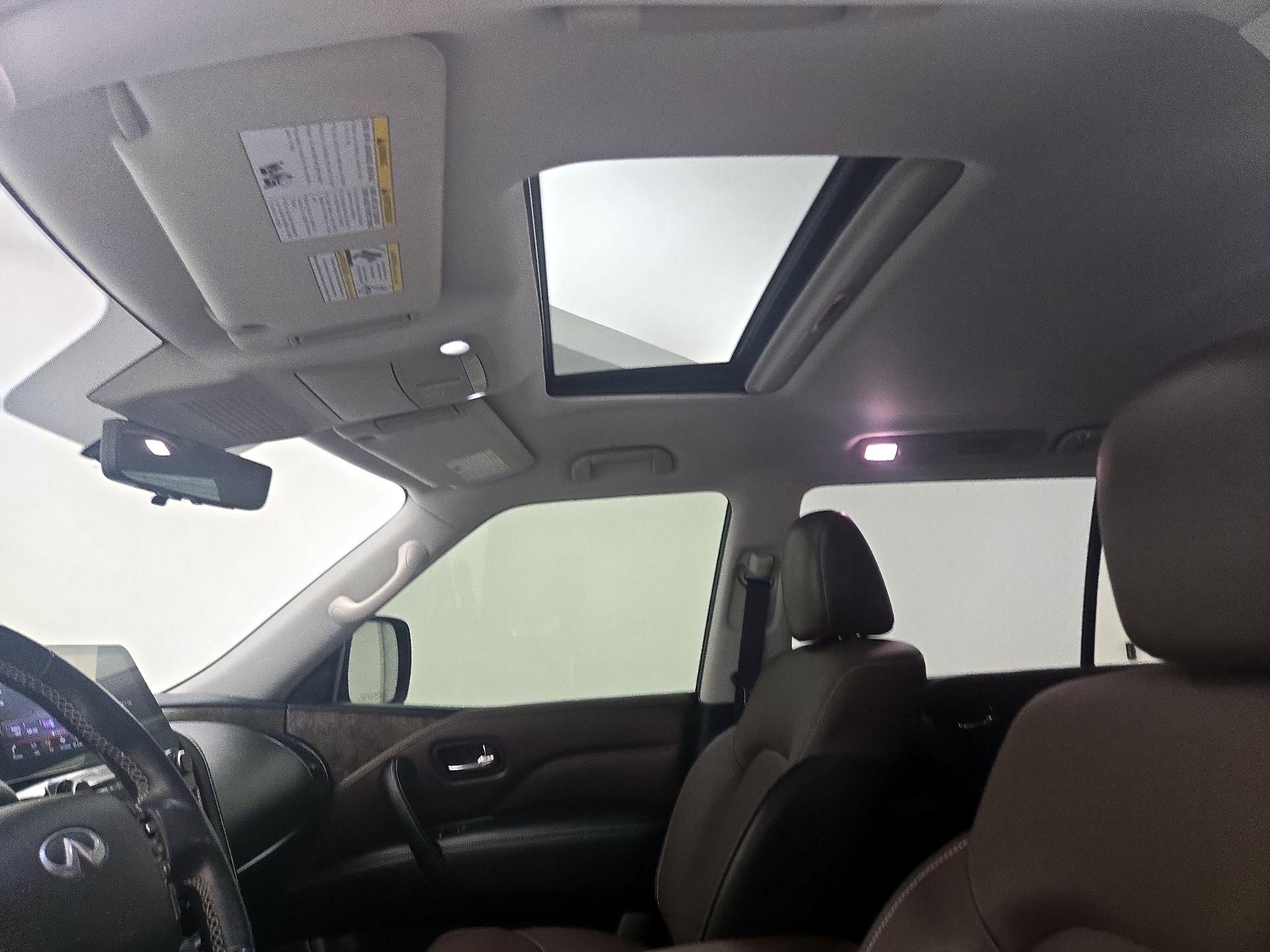 Thumbnail: 2022 INFINITI QX80 - 19