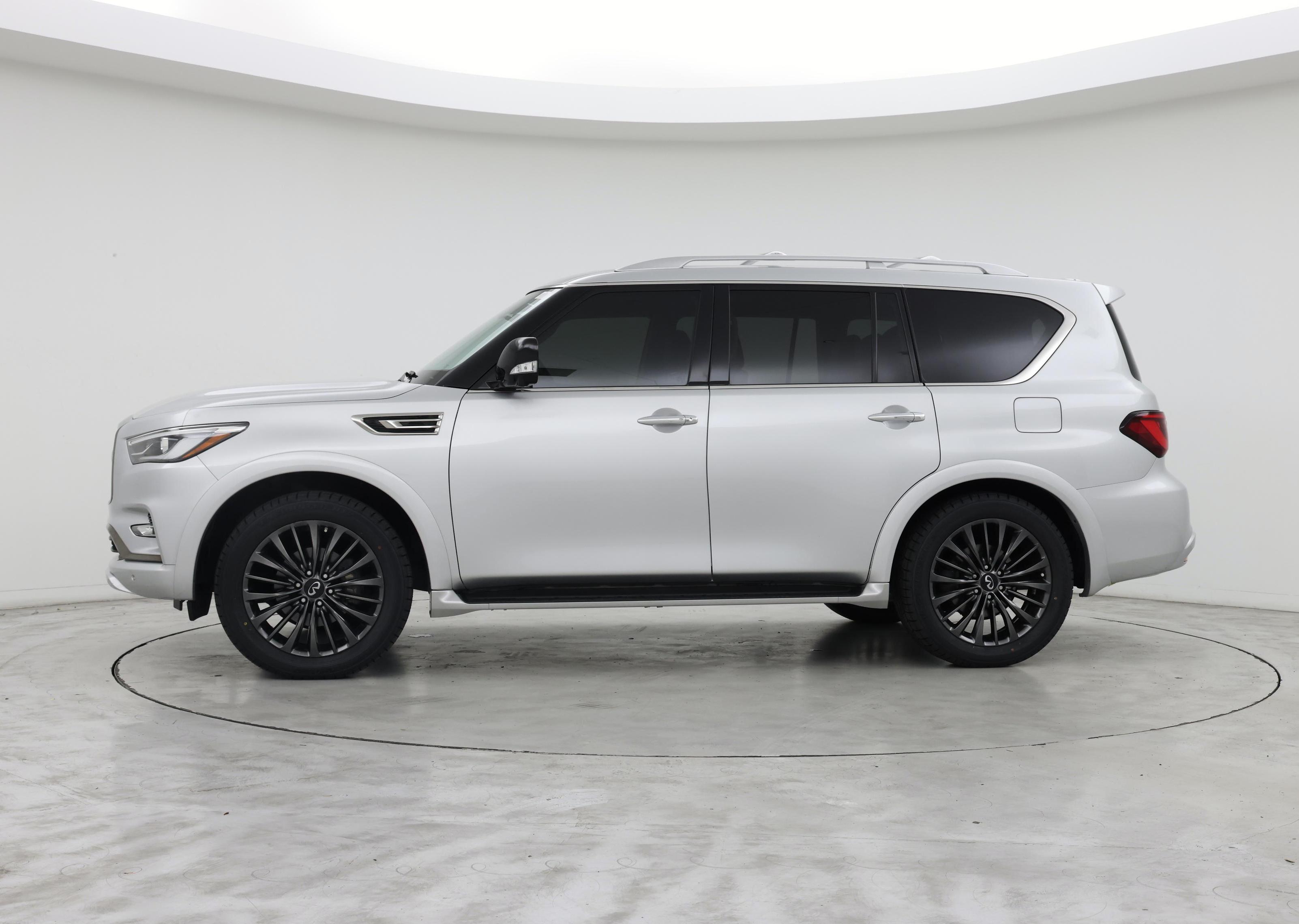Thumbnail: 2022 INFINITI QX80 - 3