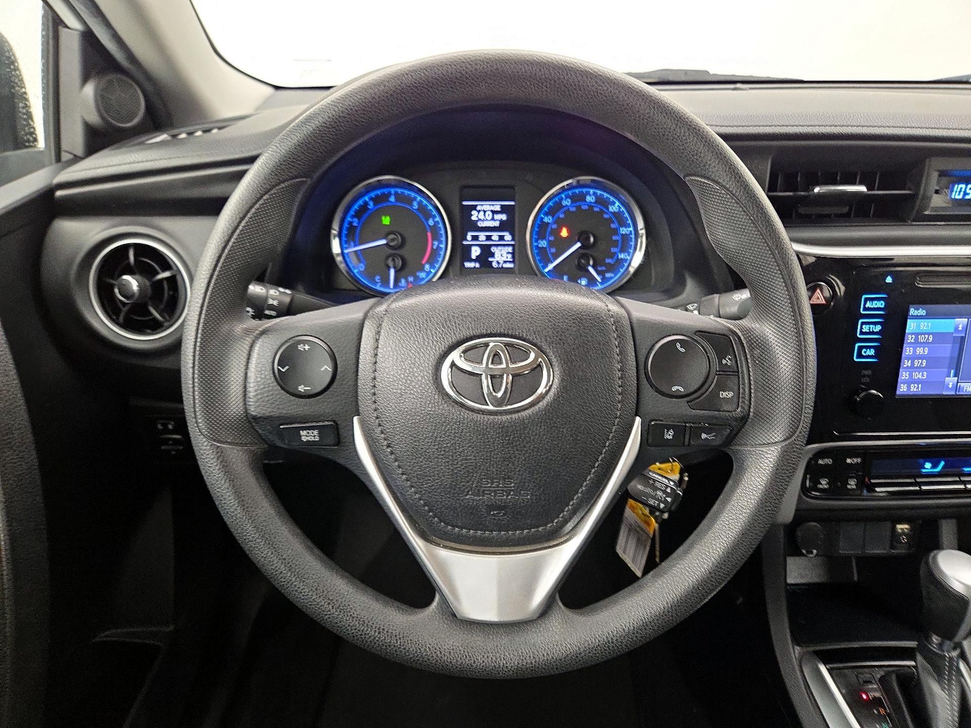 Thumbnail: 2018 Toyota Corolla - 10