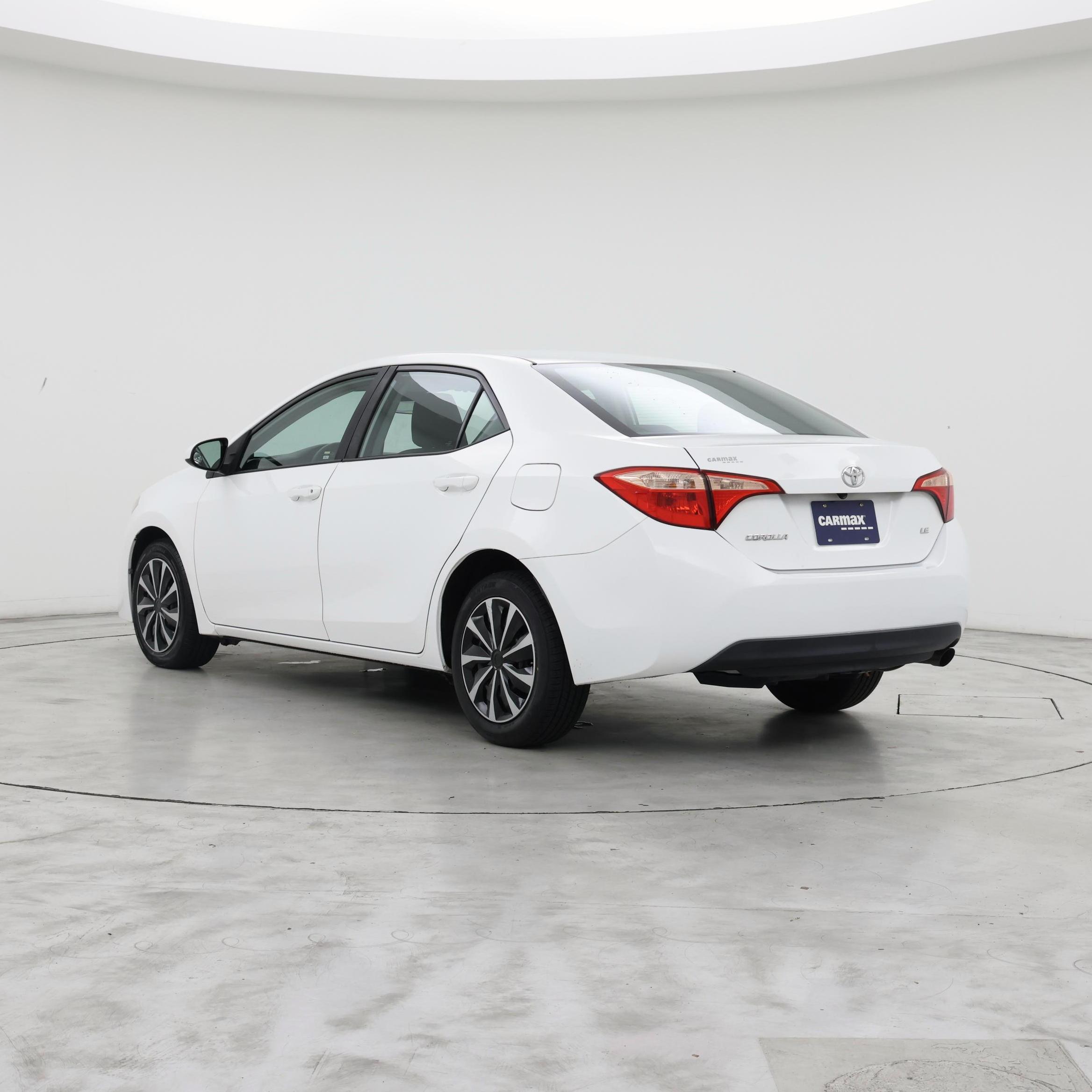 Thumbnail: 2018 Toyota Corolla - 2