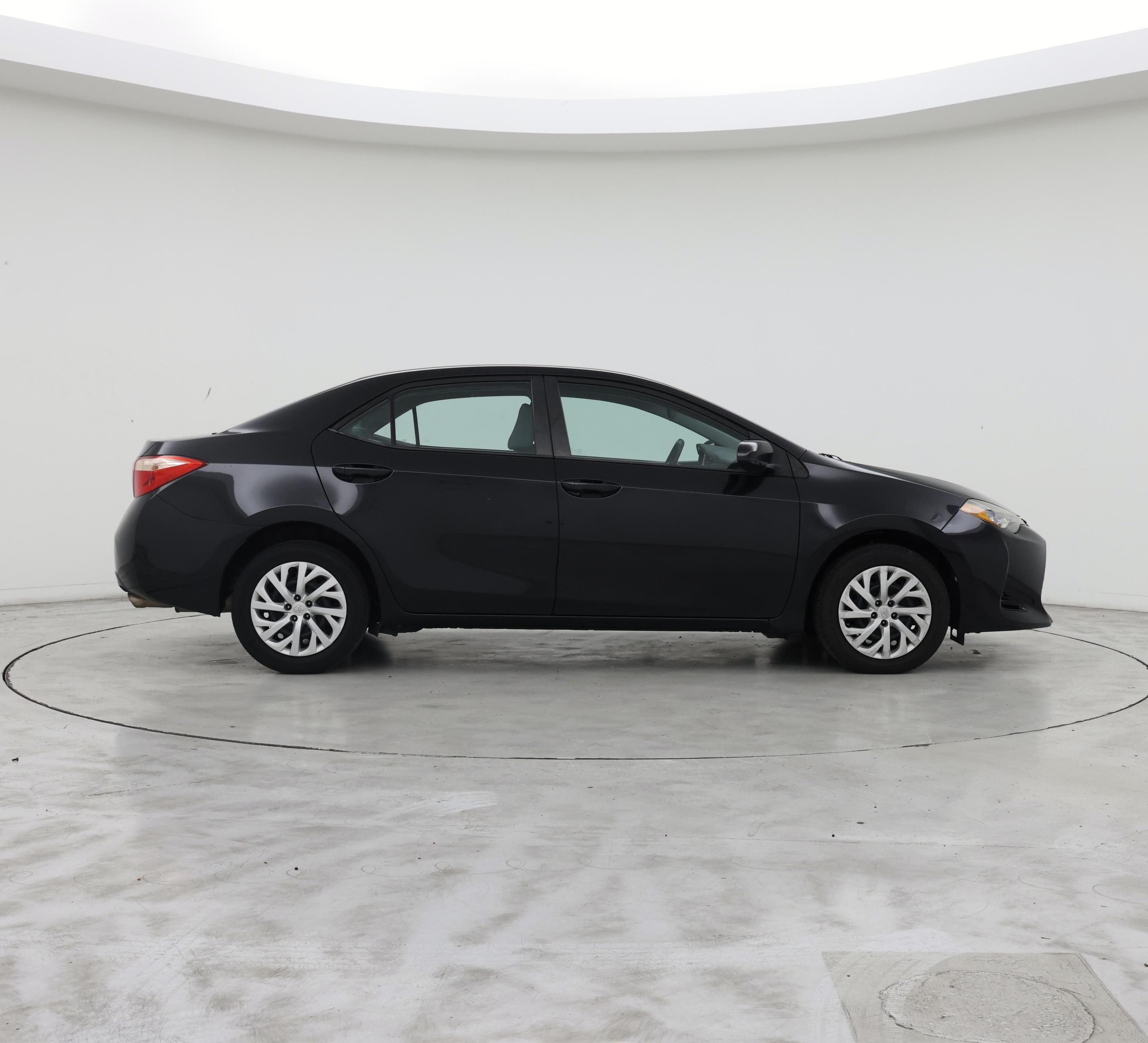 Thumbnail: 2017 Toyota Corolla - 7