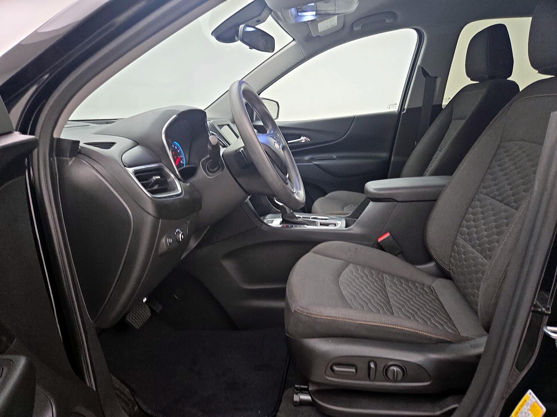 Thumbnail: 2020 Chevrolet Equinox - 11